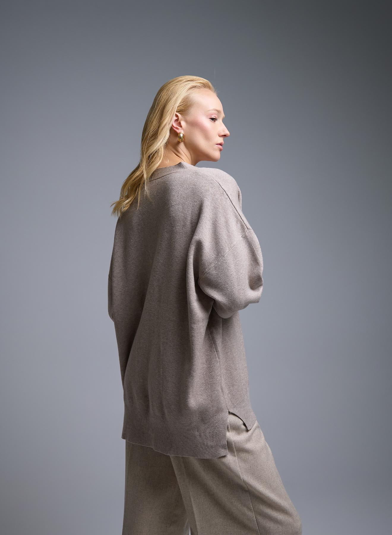 Taupe Cardigan with V neckline and with golden buttons Lara - 5