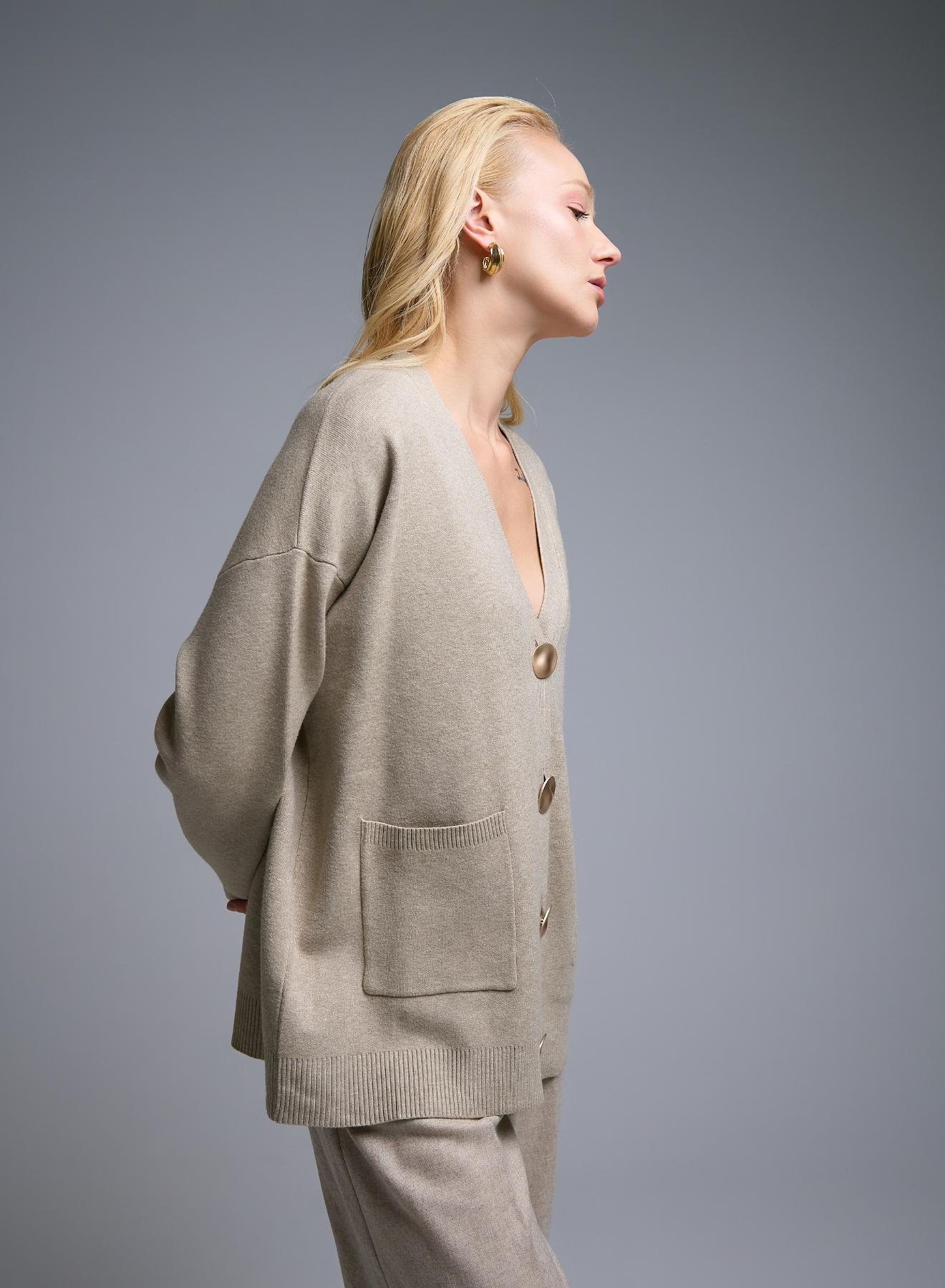 Beige Cardigan with V neckline, patch pockets and with golden buttons Lara - 5
