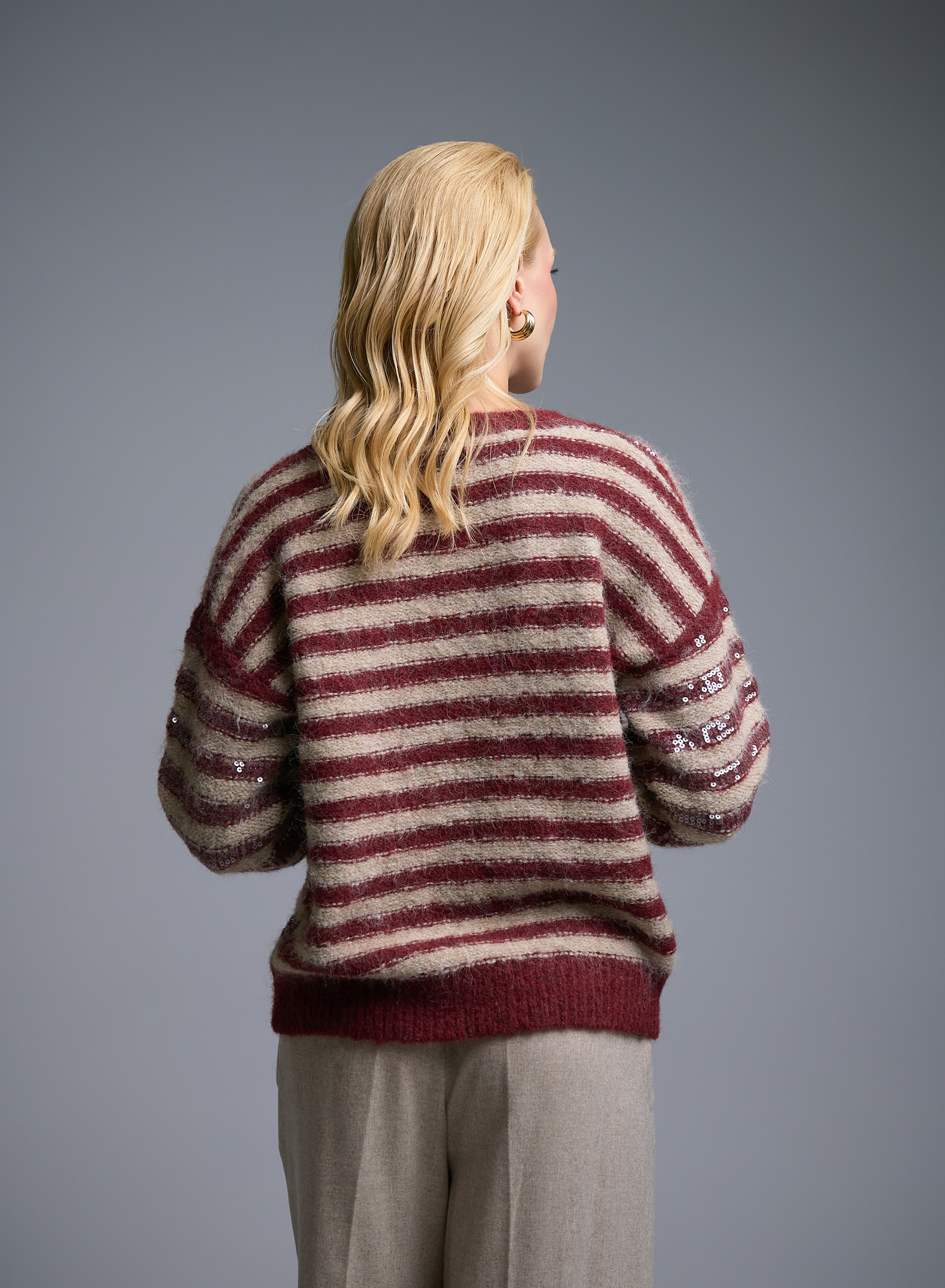 Beige-Bordeaux striped Sweater with V aneckline and with sequins La Liberta - 5