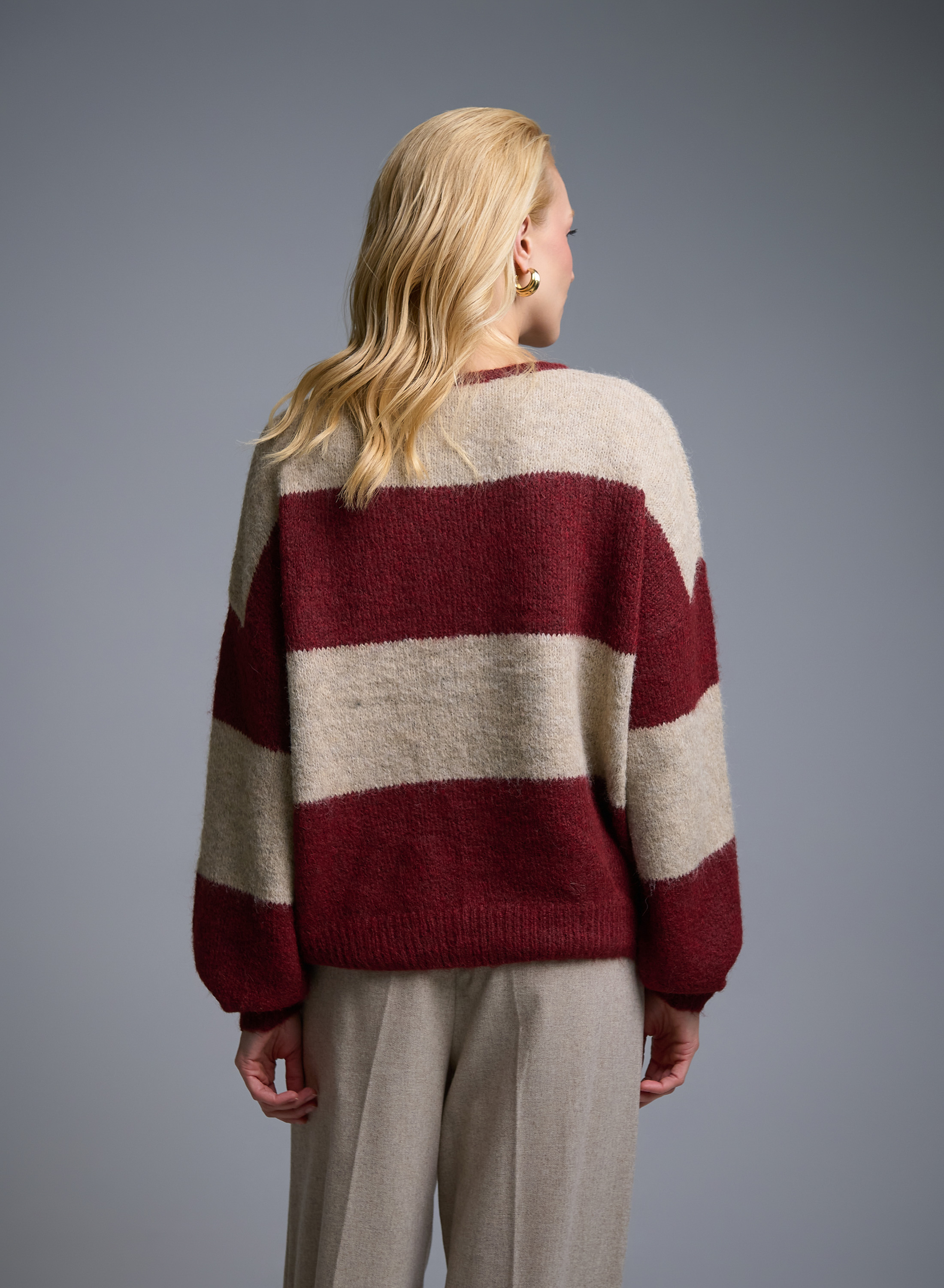 Beige-Bordeaux Sweater amour with round aneckline La Liberta - 3