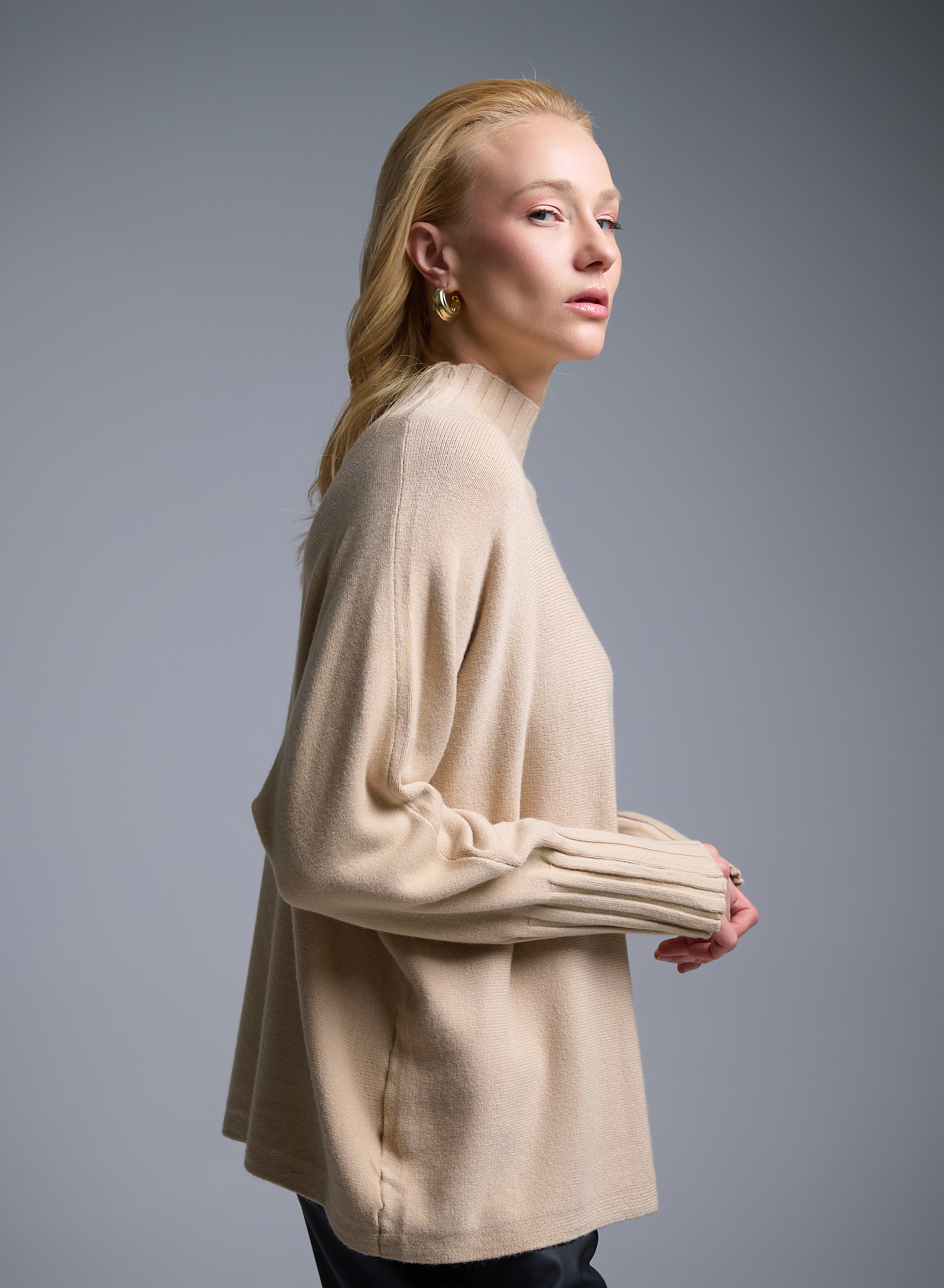 Camel high neck loose fit Sweater La Liberta - 1