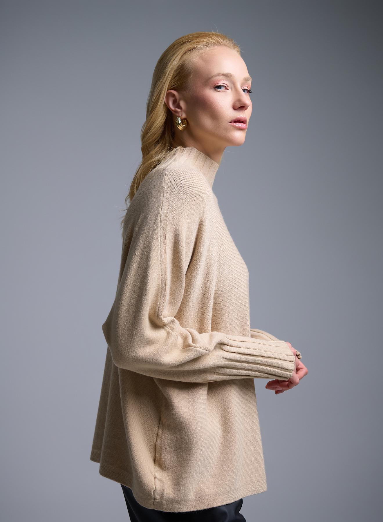 Camel high neck loose fit Sweater La Liberta - 2