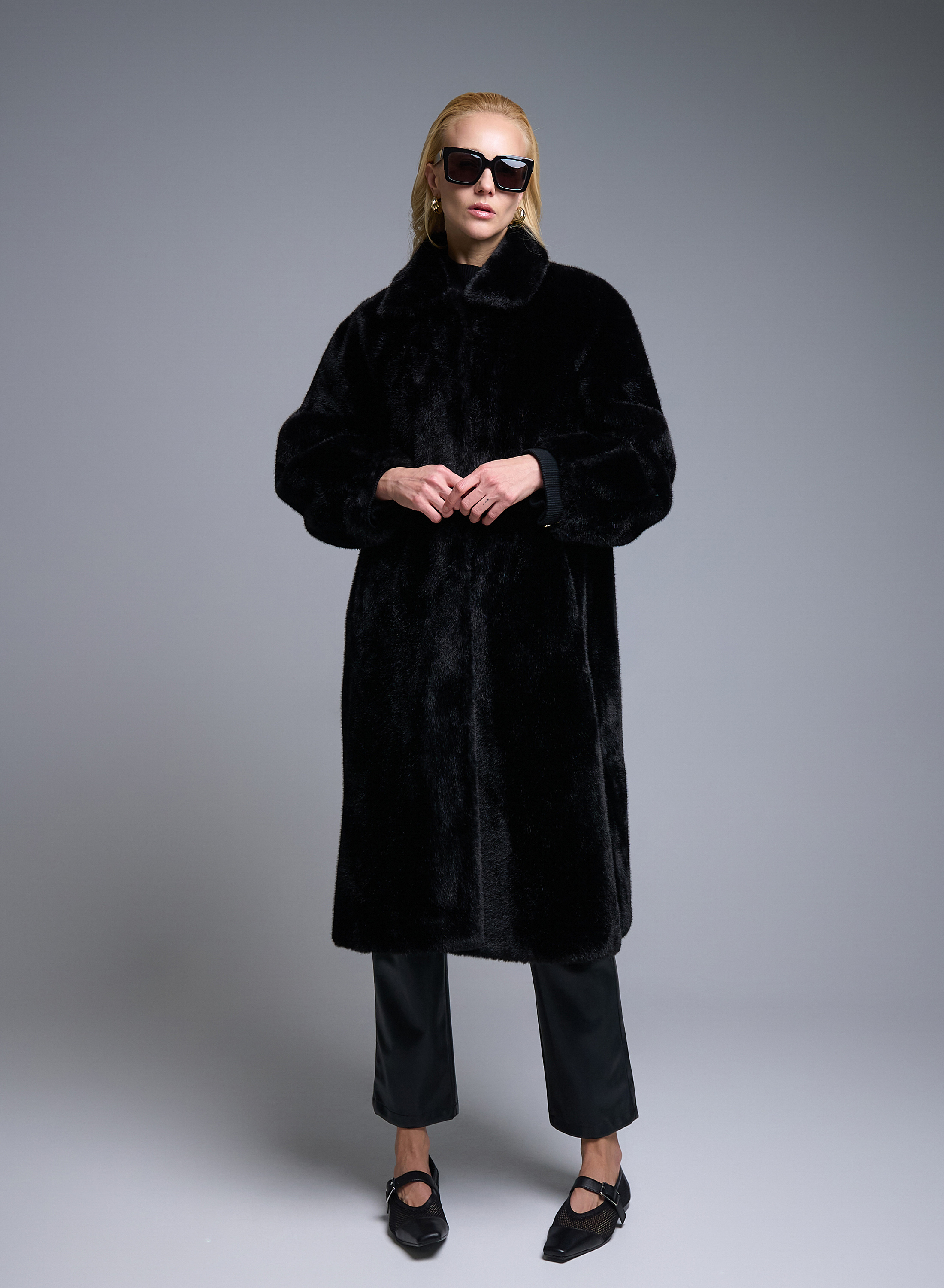Black eco fur long Coat Motel - 0