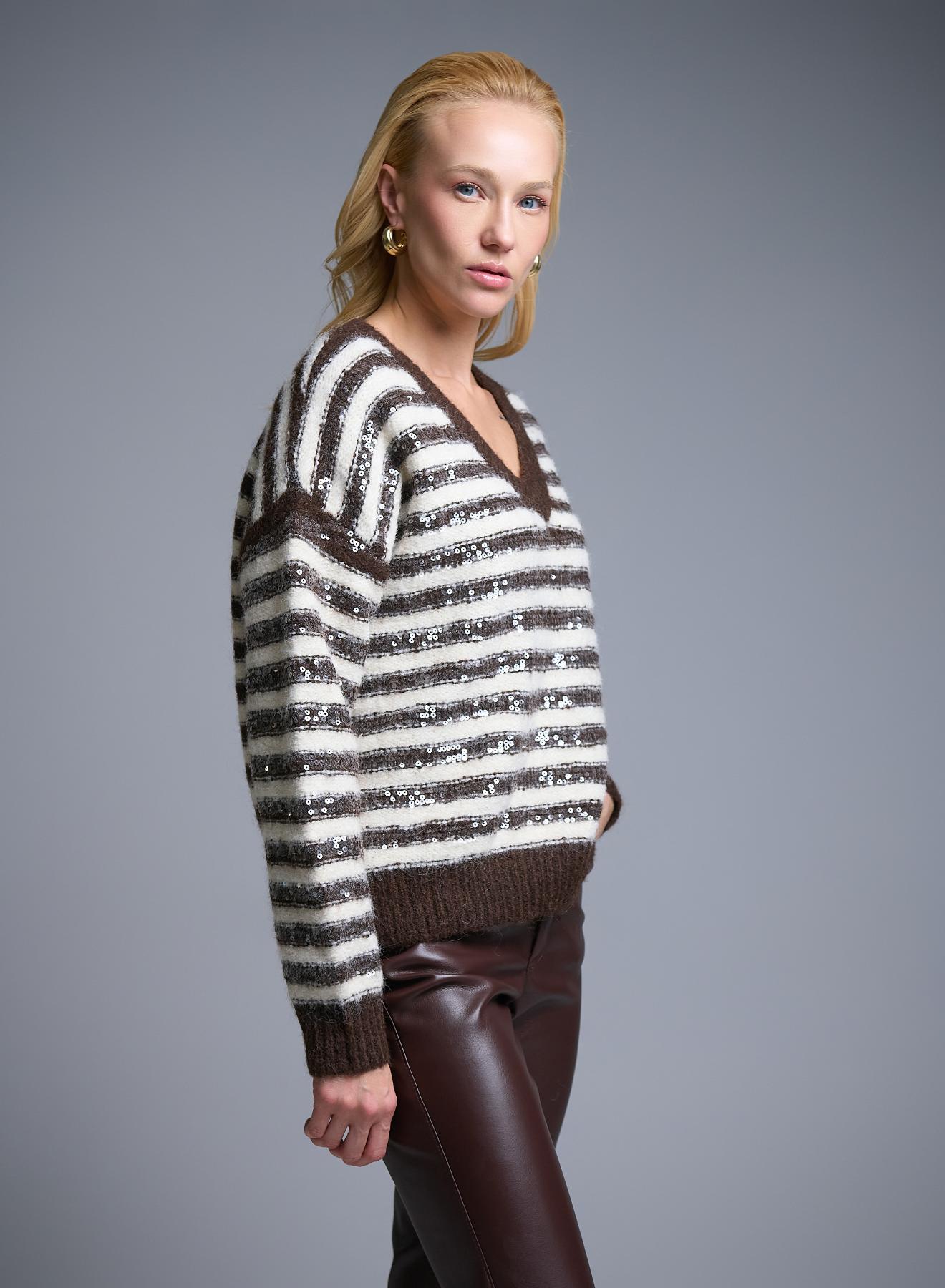 Σοκολά-Εκρού Πουλόβερ με V λαιμόκοψη και με ρίγες με παγιέτες La Liberta - 1