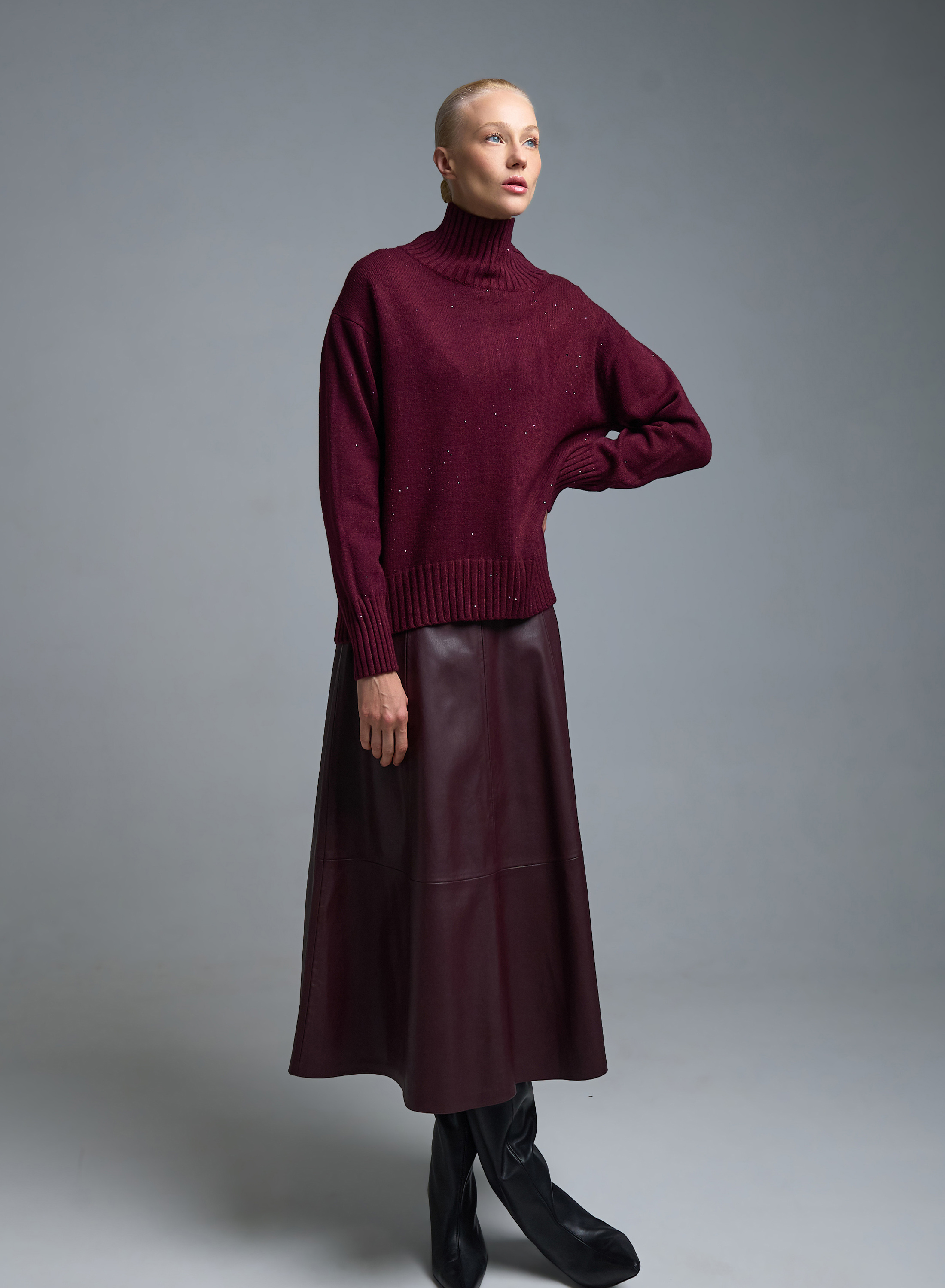 Μπορντώ Πουλόβερ ζιβάγκο με μικρές παγιέτες Valentina Milano - 1