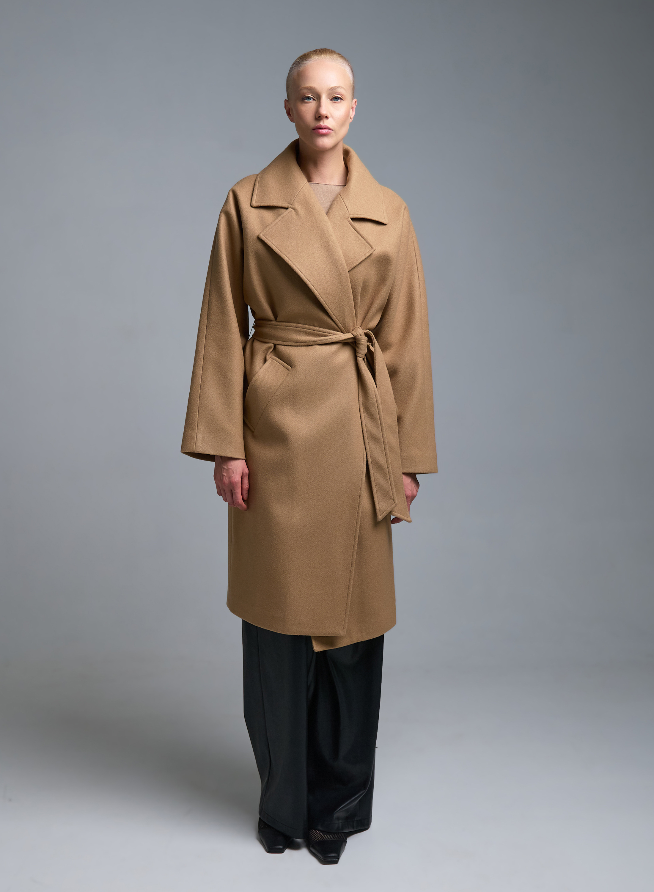 Camel Coat with belt Motel - 4
