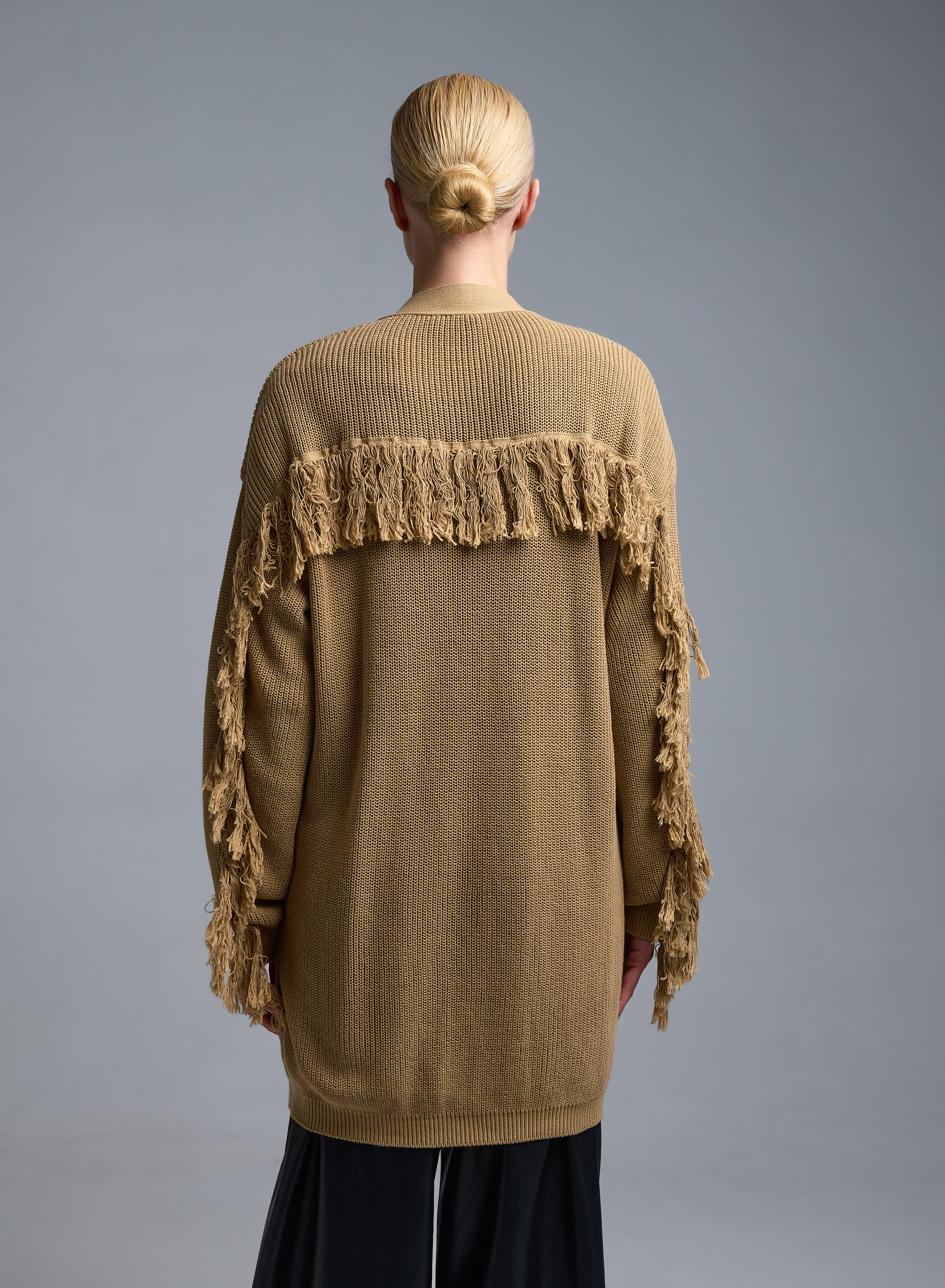 Κάμελ πλεκτή Ζακέτα με κρόσια και με εξωτερικές τσέπες μπροστά Kontatto - 4