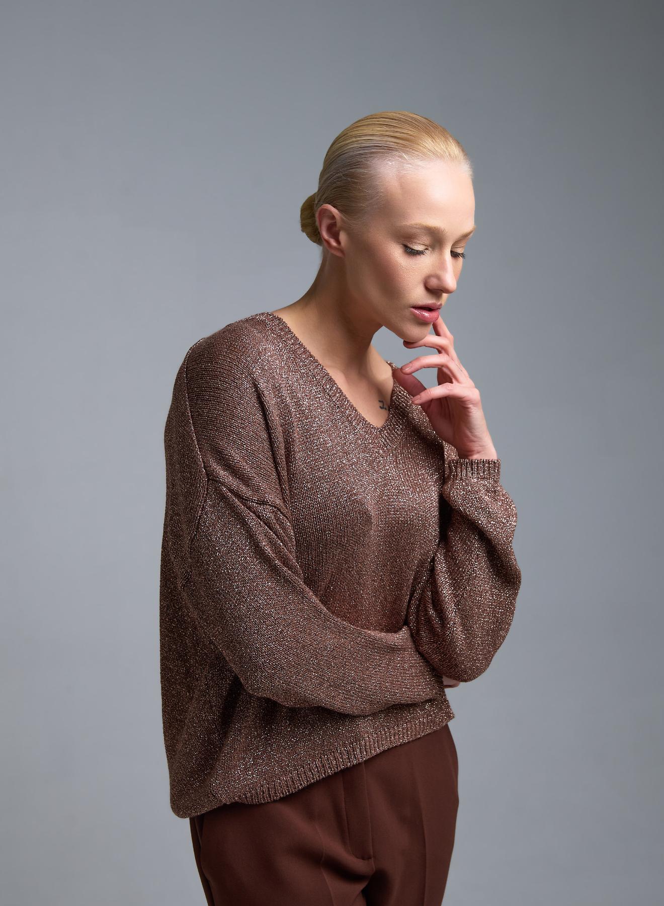 Σοκολά πλεκτή λούρεξ Μπλούζα με V λαιμόκοψη Kontatto - 1