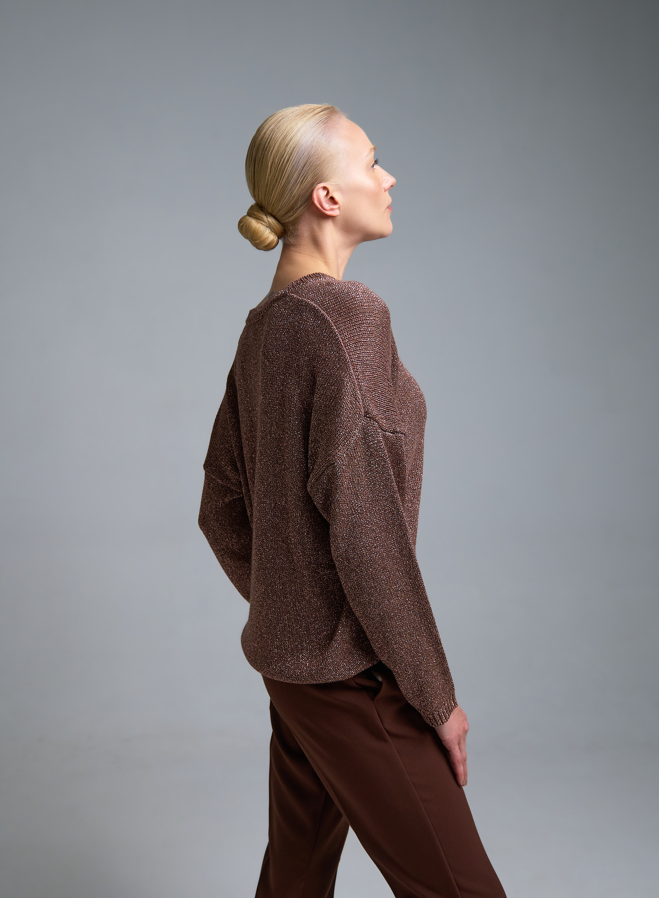 Σοκολά πλεκτή λούρεξ Μπλούζα με V λαιμόκοψη Kontatto - 3