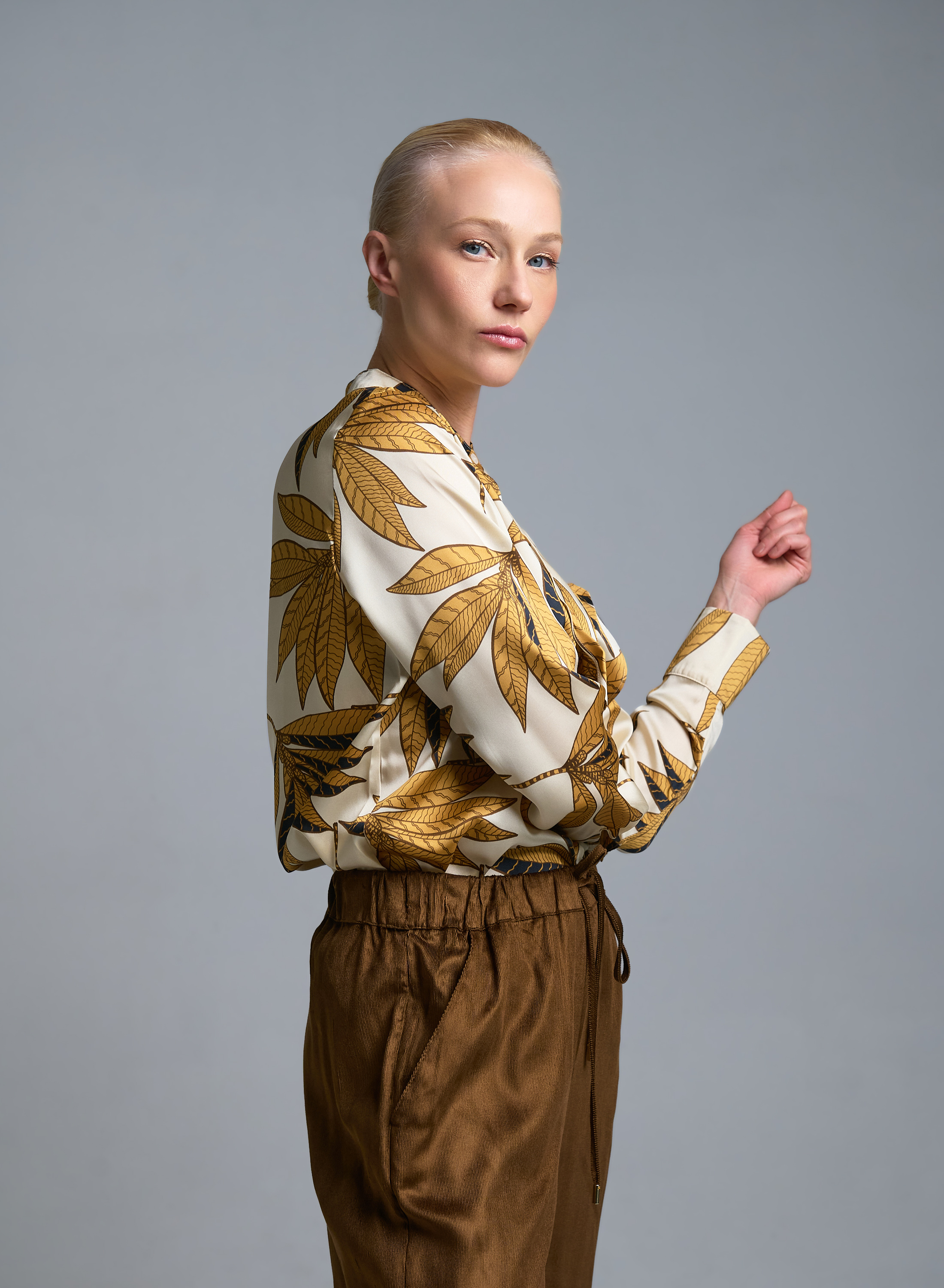 Cream floral twill Shirt with ruffles and with Mao collar Emme Marella - 2