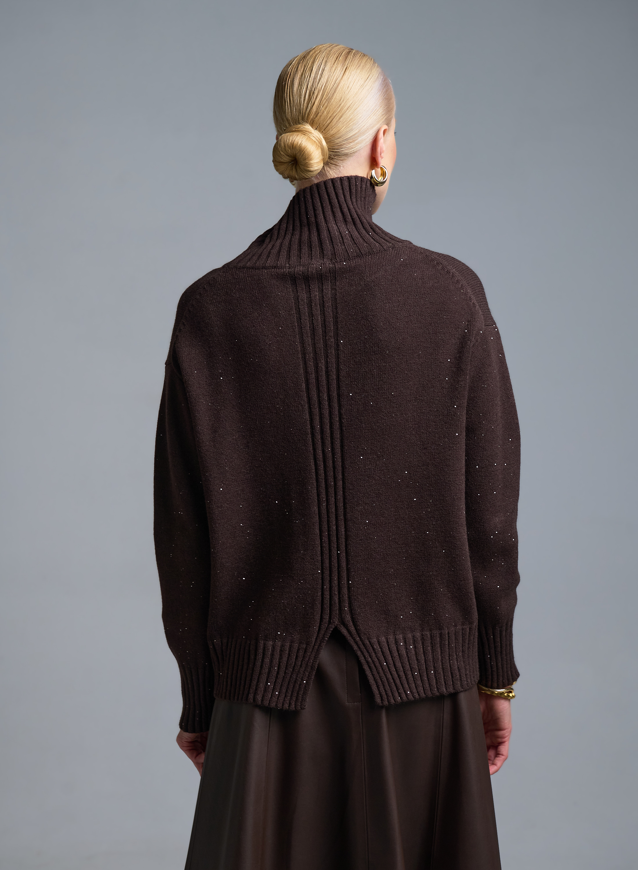 Σοκολά Πουλόβερ ζιβάγκο με μικρές παγιέτες Valentina Milano - 3