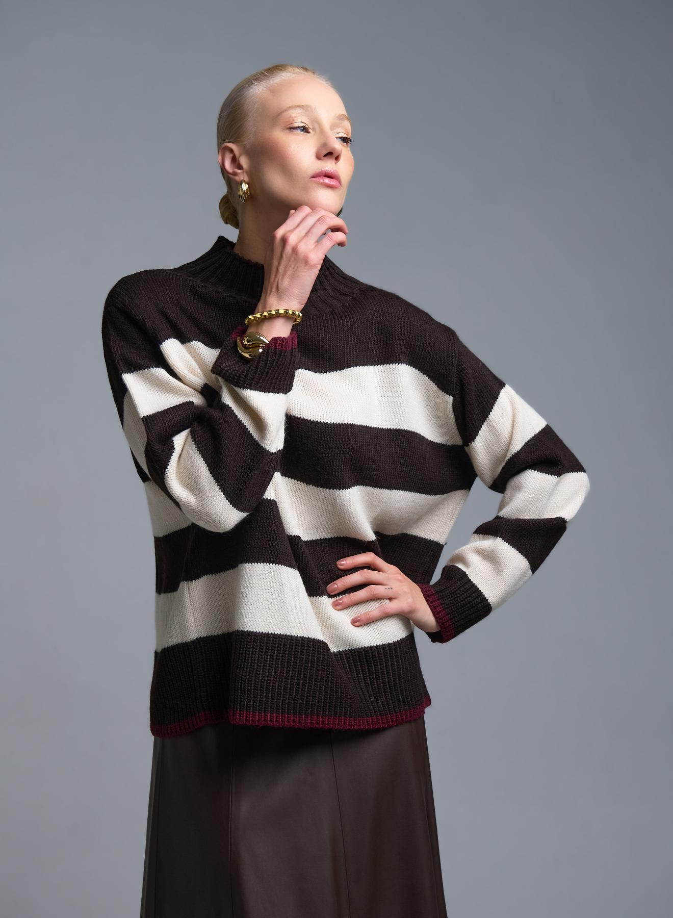 Σοκολά-Εκρού Πουλόβερ ημιζιβάγκο με φαρδιές ρίγες Motel - 2