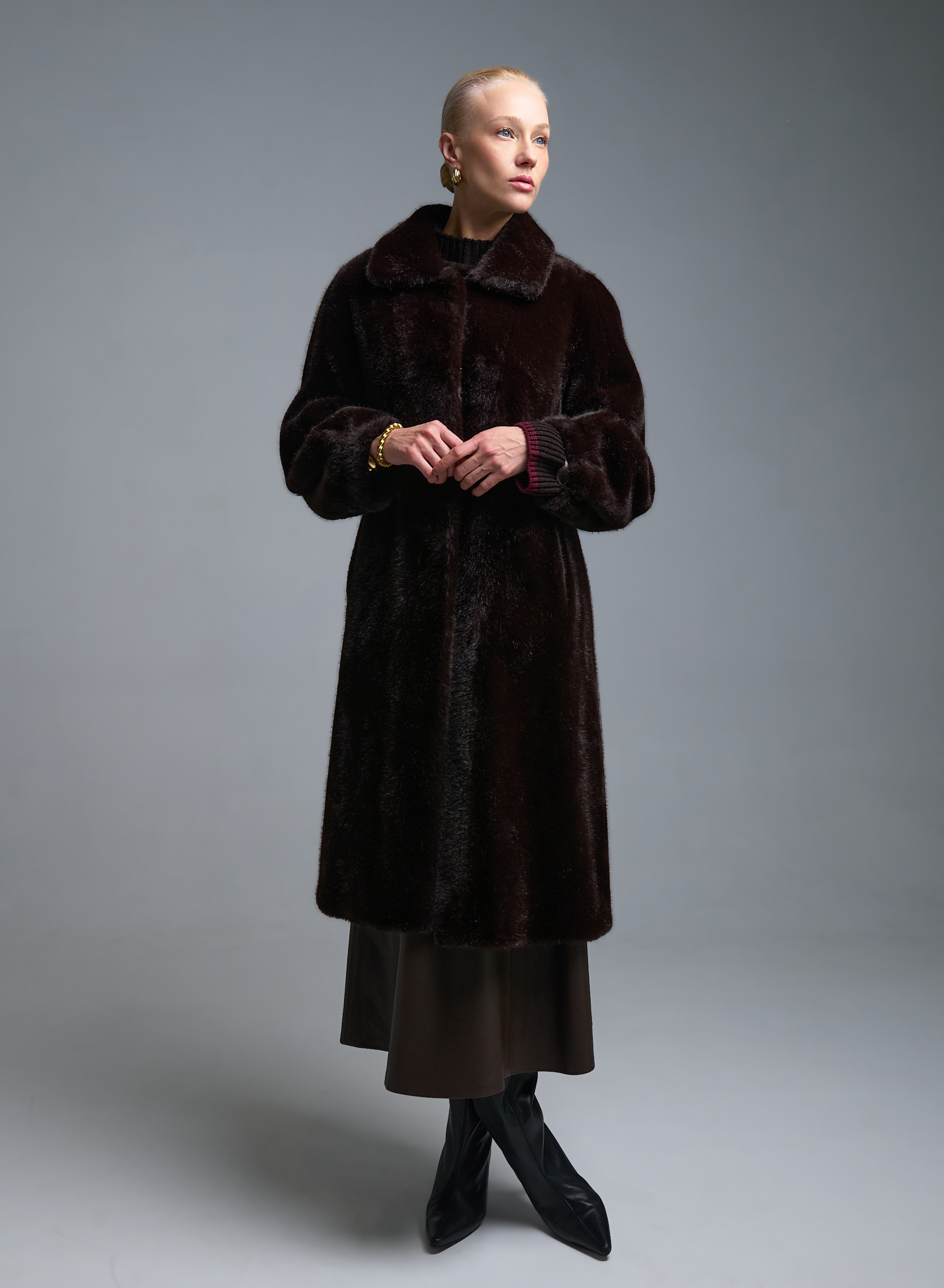 Chocolate eco fur long Coat Motel - 1