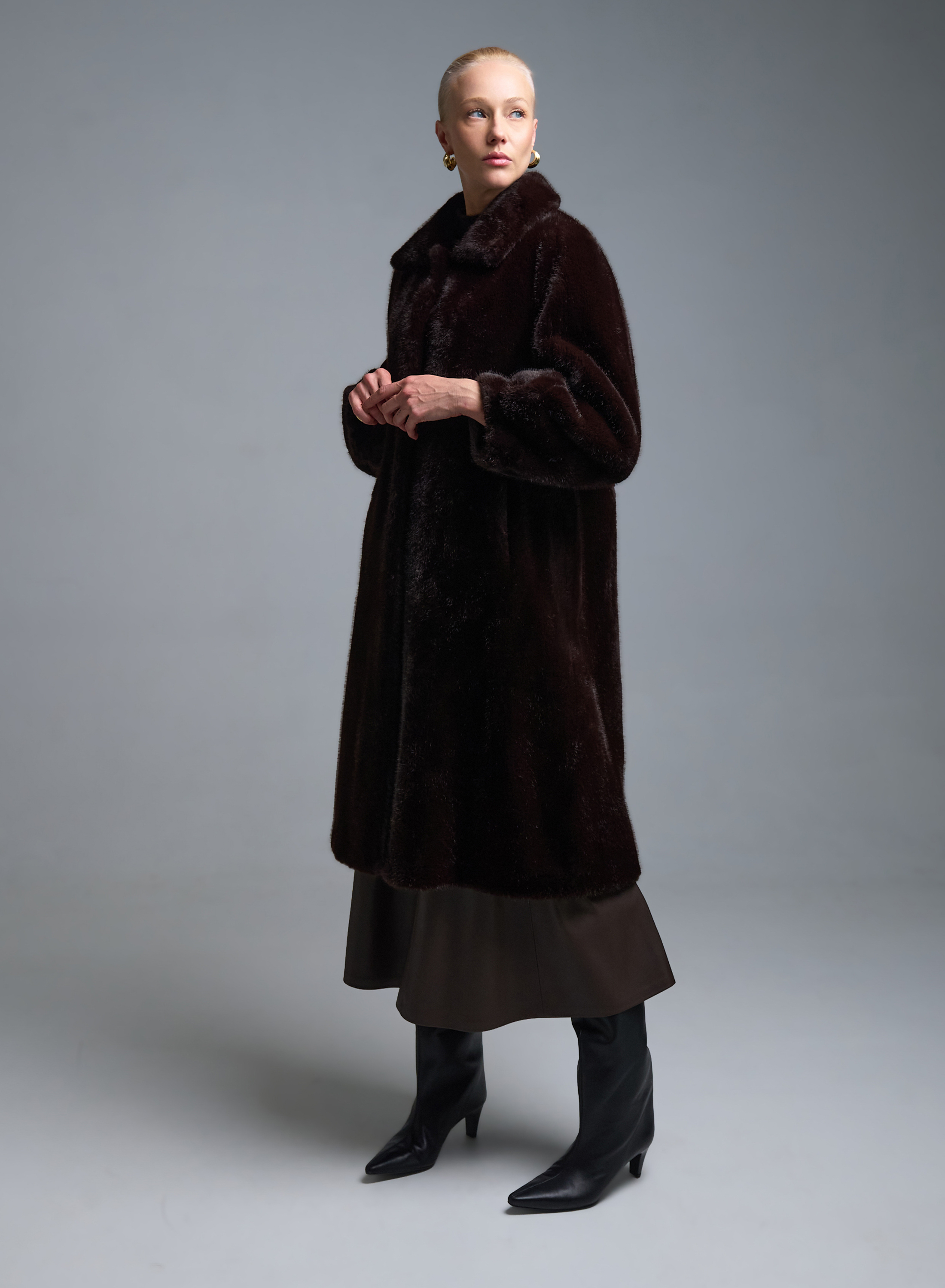 Chocolate eco fur long Coat Motel - 0