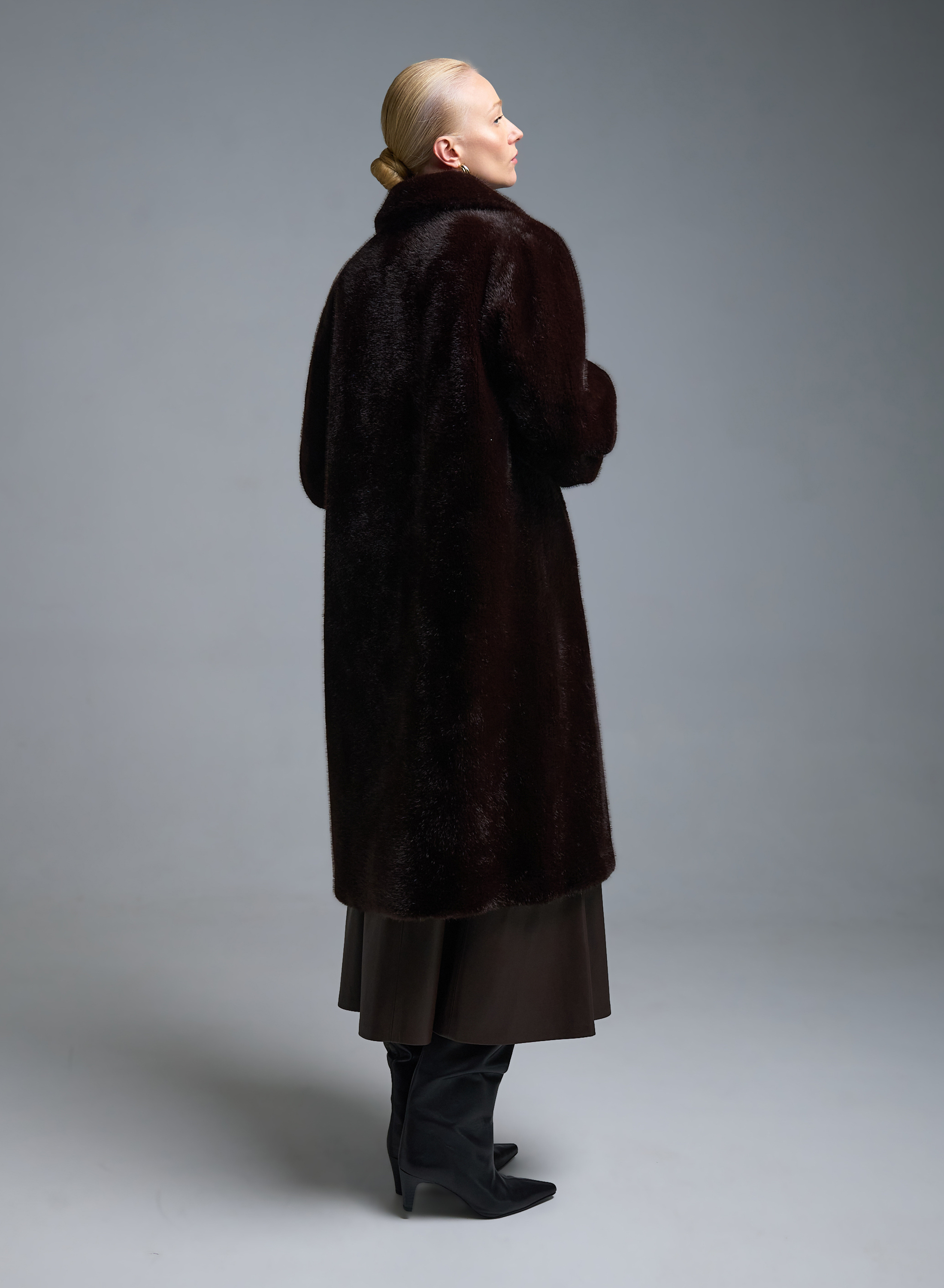 Chocolate eco fur long Coat Motel - 4
