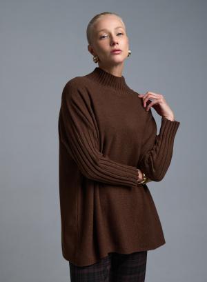 Σοκολά Πουλόβερ ημιζιβάγκο σε χαλαρή γραμμή La Liberta - 52991