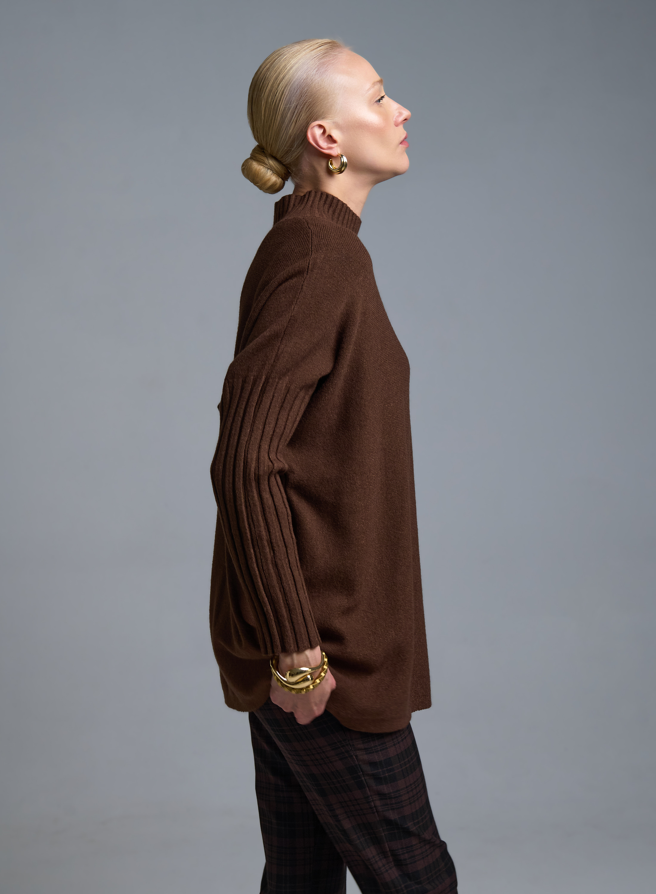 Σοκολά Πουλόβερ ημιζιβάγκο σε χαλαρή γραμμή La Liberta - 1