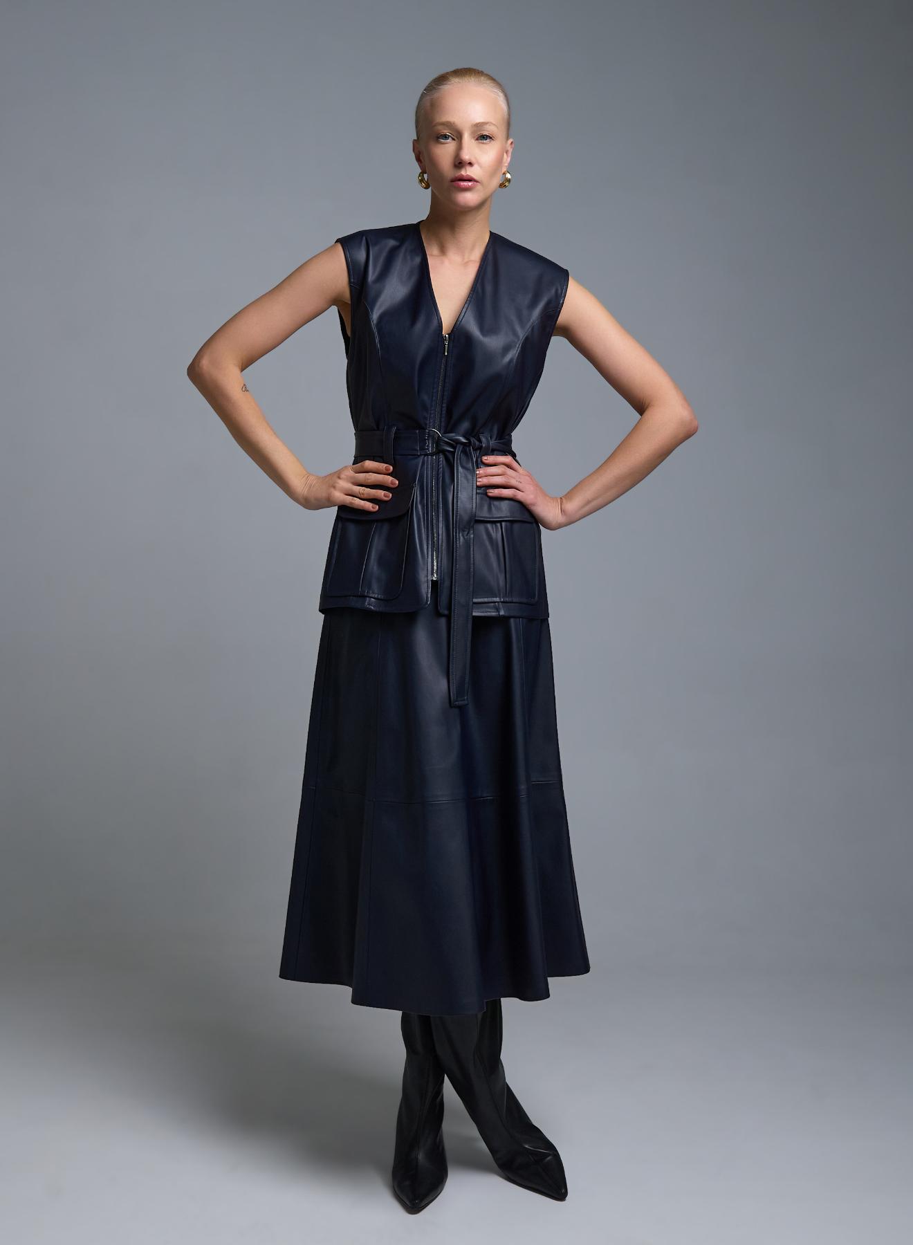 Μπλε Γιλέκο με ζώνη και εξωτερικές τσέπες μπροστά από οικολογικό δέρμα Milla - 2