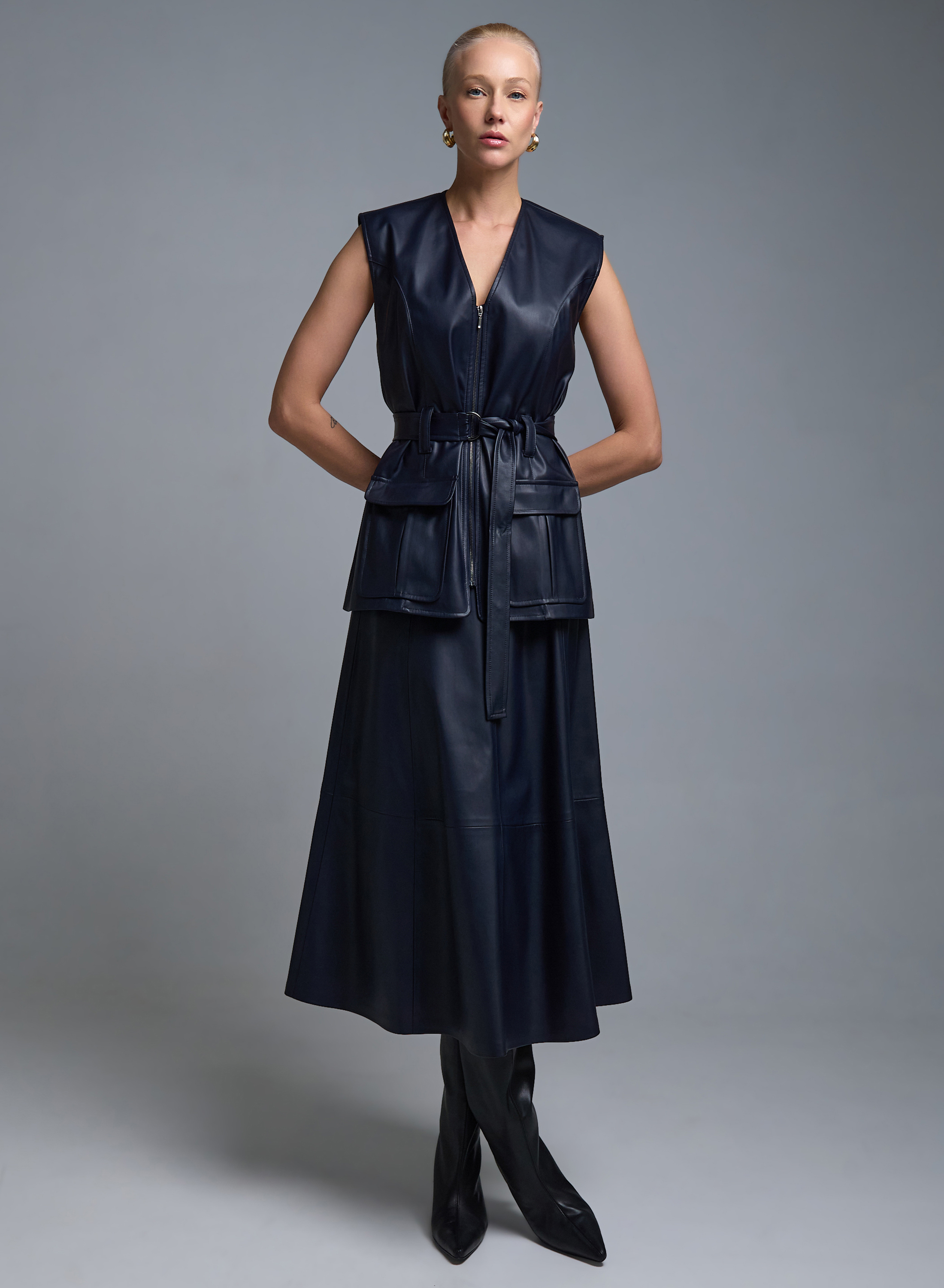 Μπλε Γιλέκο με ζώνη και εξωτερικές τσέπες μπροστά από οικολογικό δέρμα Milla - 2