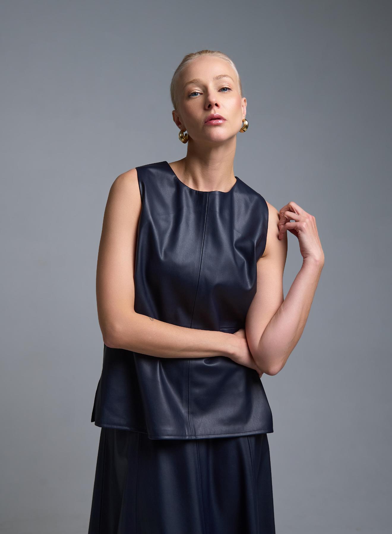 Μπλε αμάνικο Τοπ από οικολογικό δέρμα Milla - 1