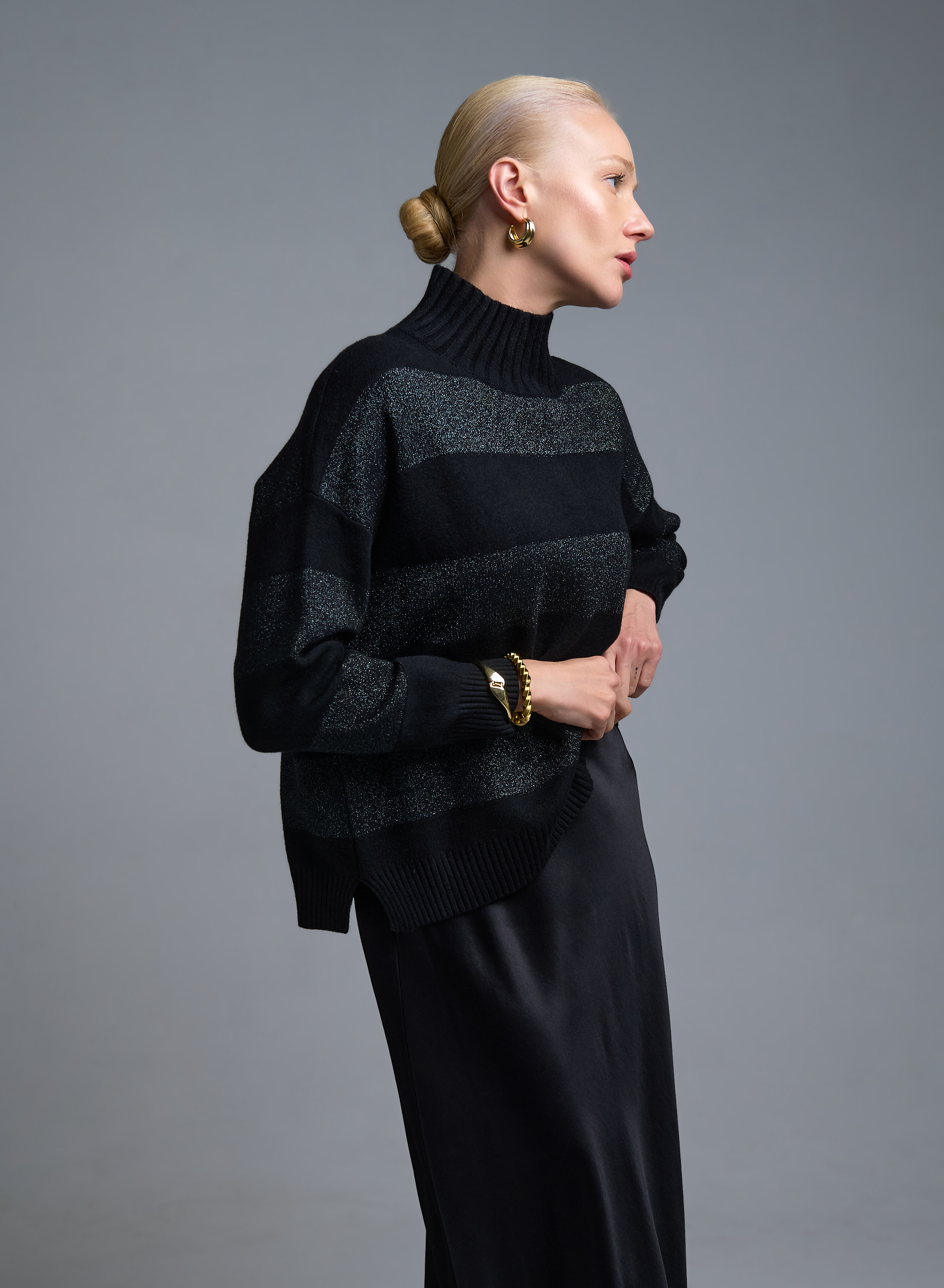 Μαύρο Πουλόβερ ημιζιβάγκο με φαρδιές λούρεξ ρίγες Valentina Milano - 0