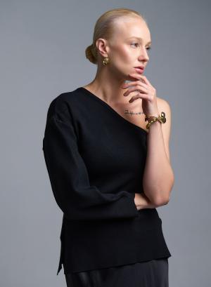 Μαύρη πλεκτή Μπλούζα με έναν ώμο Kontatto - 53299