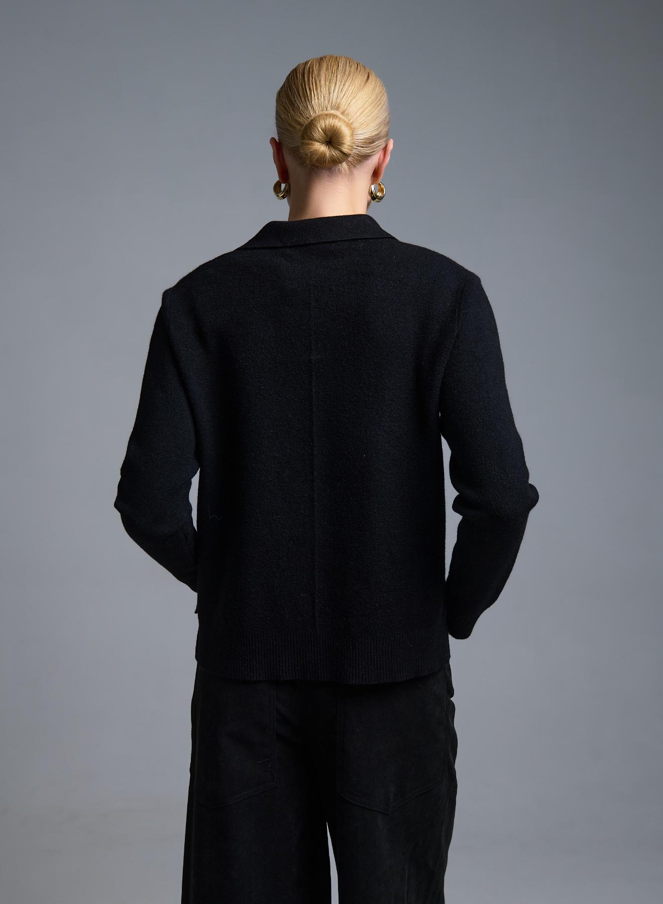 Μαύρο Πουλόβερ με V λαιμόκοψη και με γιακά Valentina Milano - 5