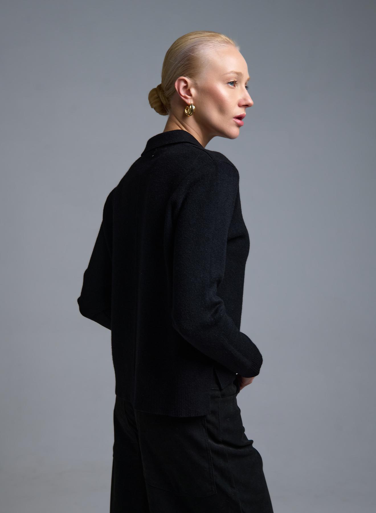 Μαύρο Πουλόβερ με V λαιμόκοψη και με γιακά Valentina Milano - 4