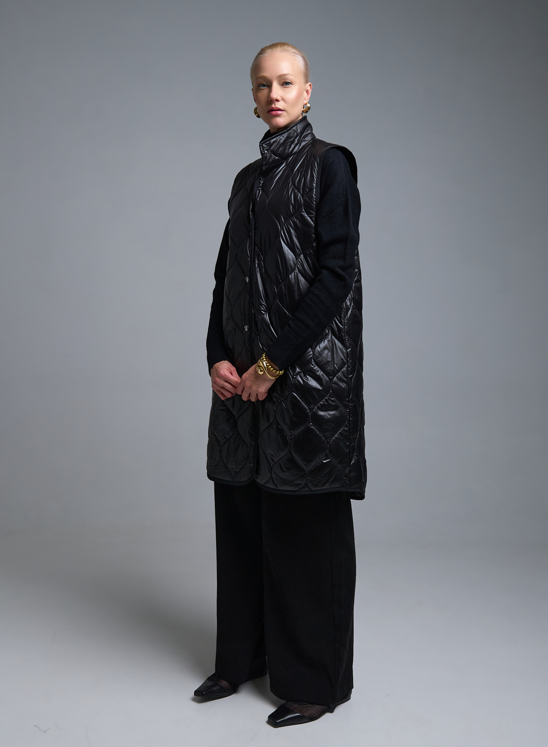 Μαύρο αμάνικο Μπουφάν με επένδυση Milla - 0