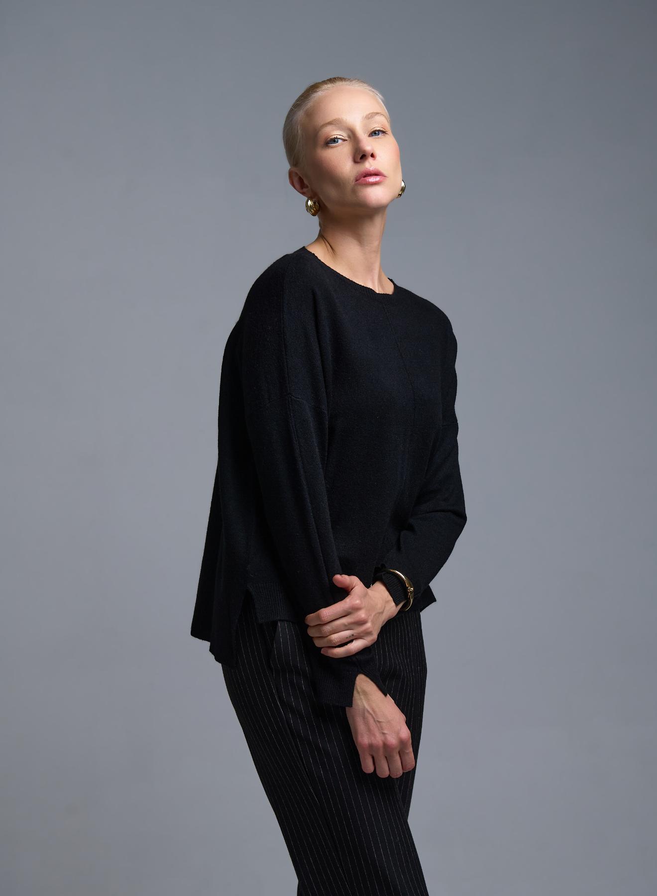 Black round neck Sweater Valentina Milano - 3