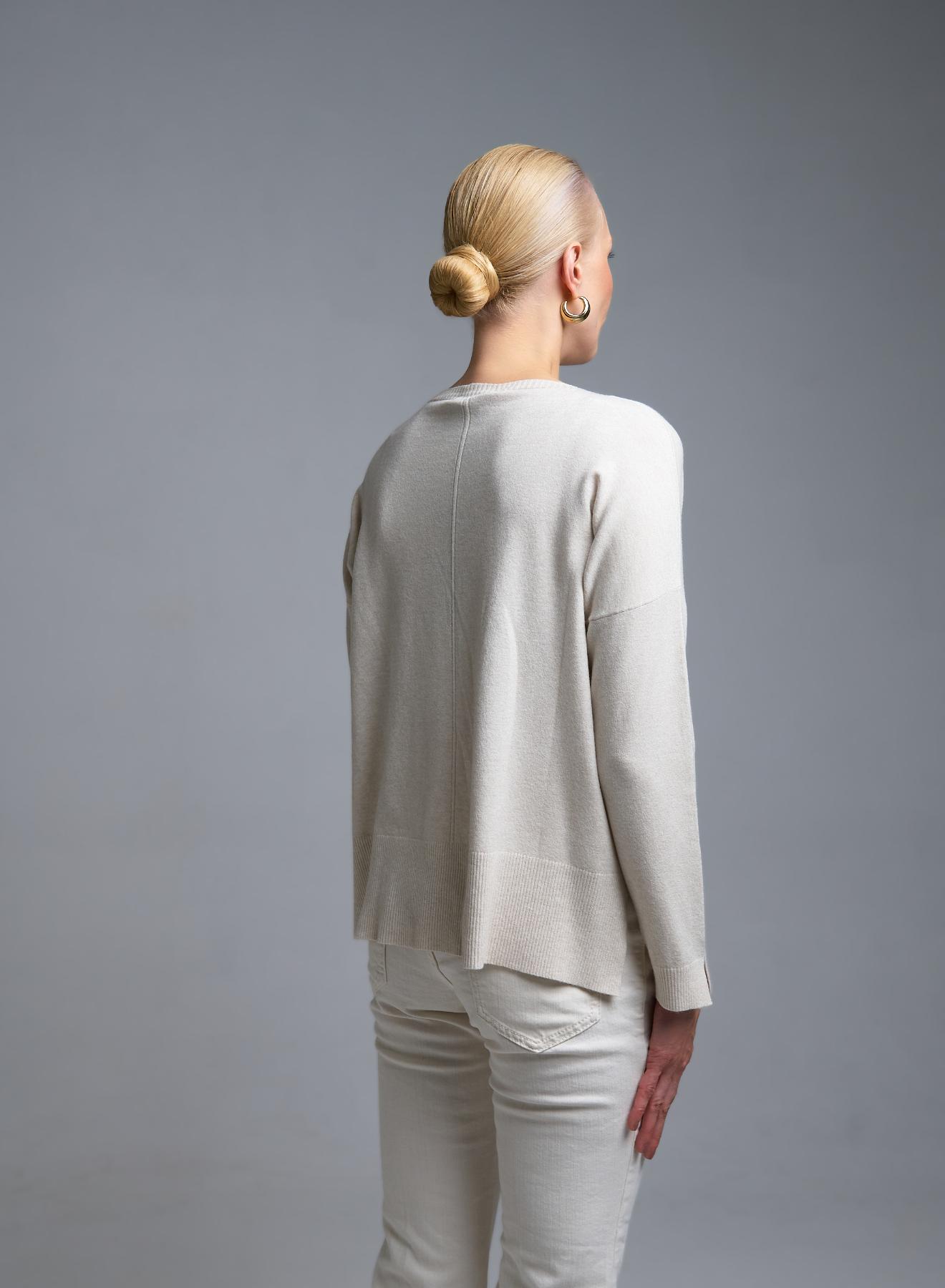 Εκρού Πουλόβερ με στρογγυλή λαιμόκοψη Valentina Milano - 4