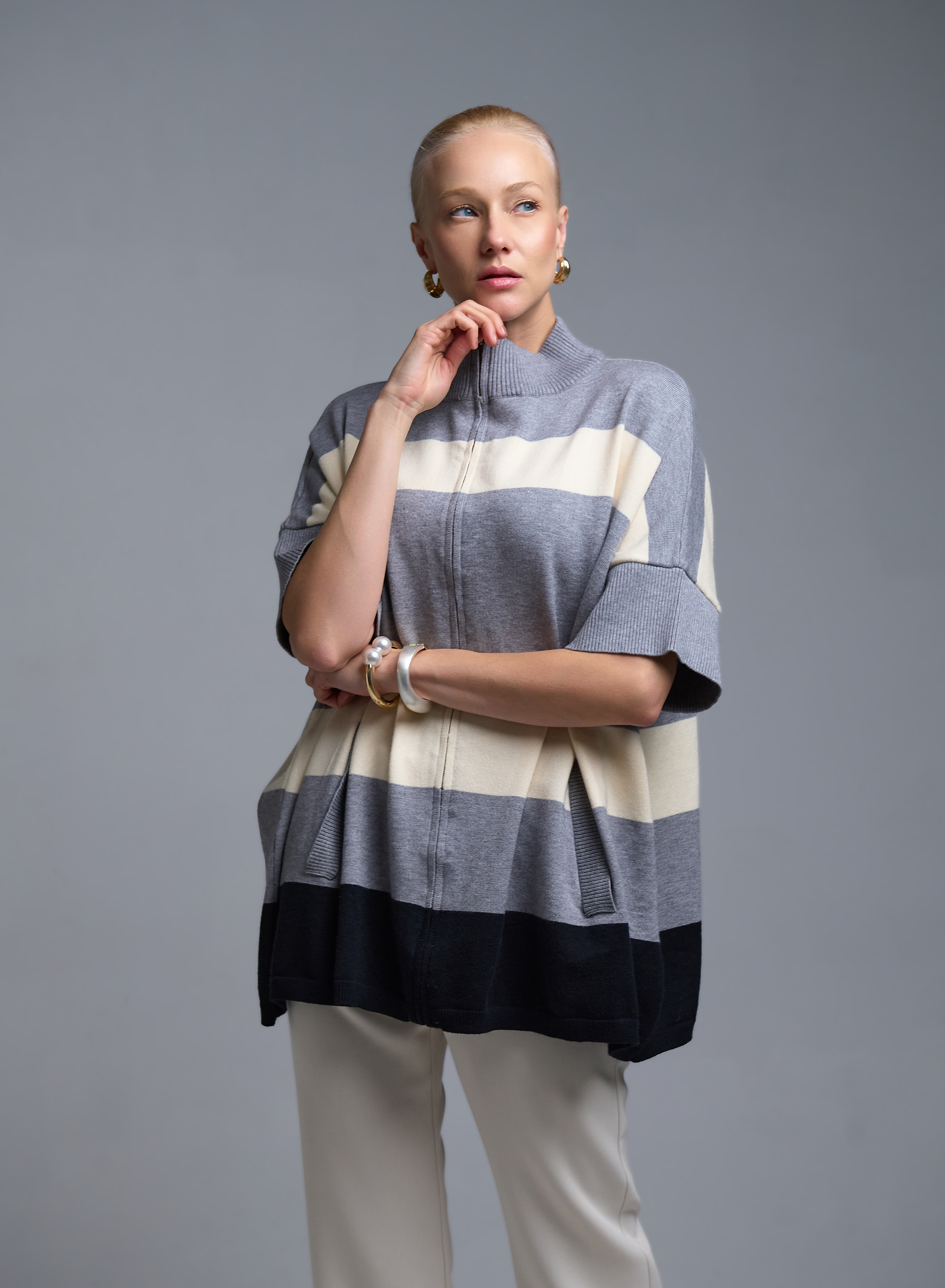 Ecru-Black-Grey knitted Cardigan with short sleeves and with zipper Valentina Milano - 0