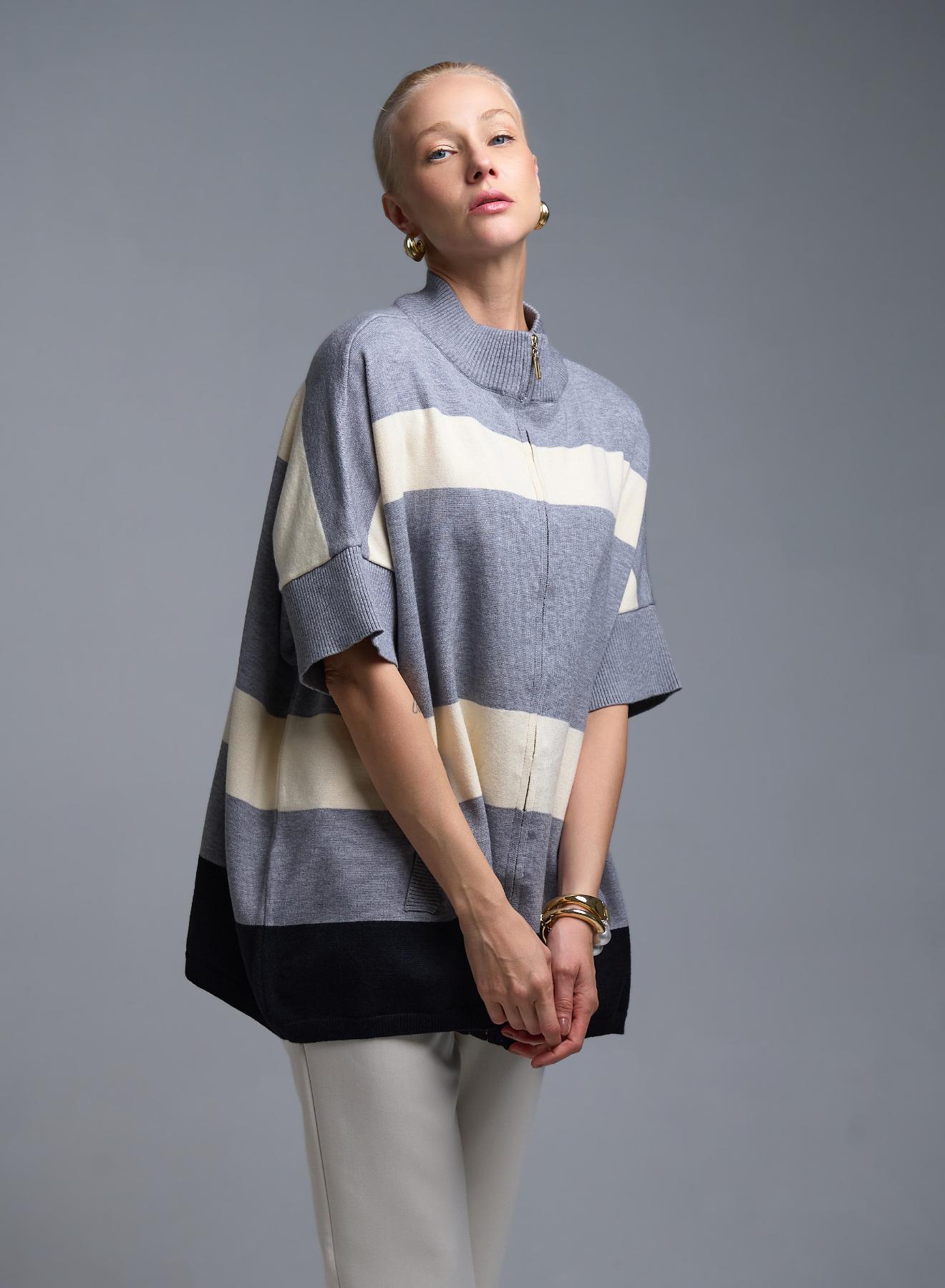 Ecru-Black-Grey knitted Cardigan with short sleeves and with zipper Valentina Milano - 2