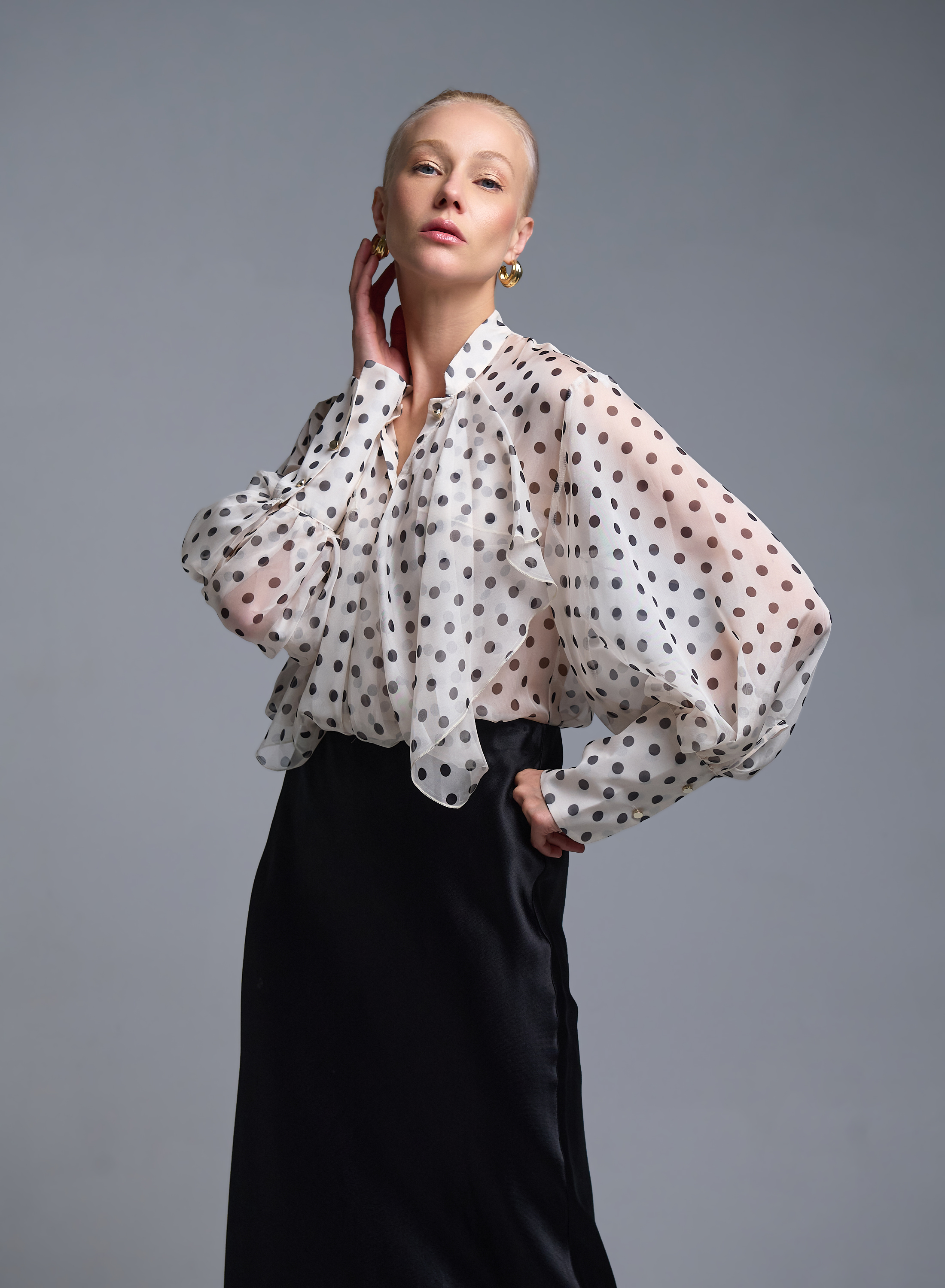 Ecru-Black polka dot Shirt with ruffles and with Mao collar Imperial - 4