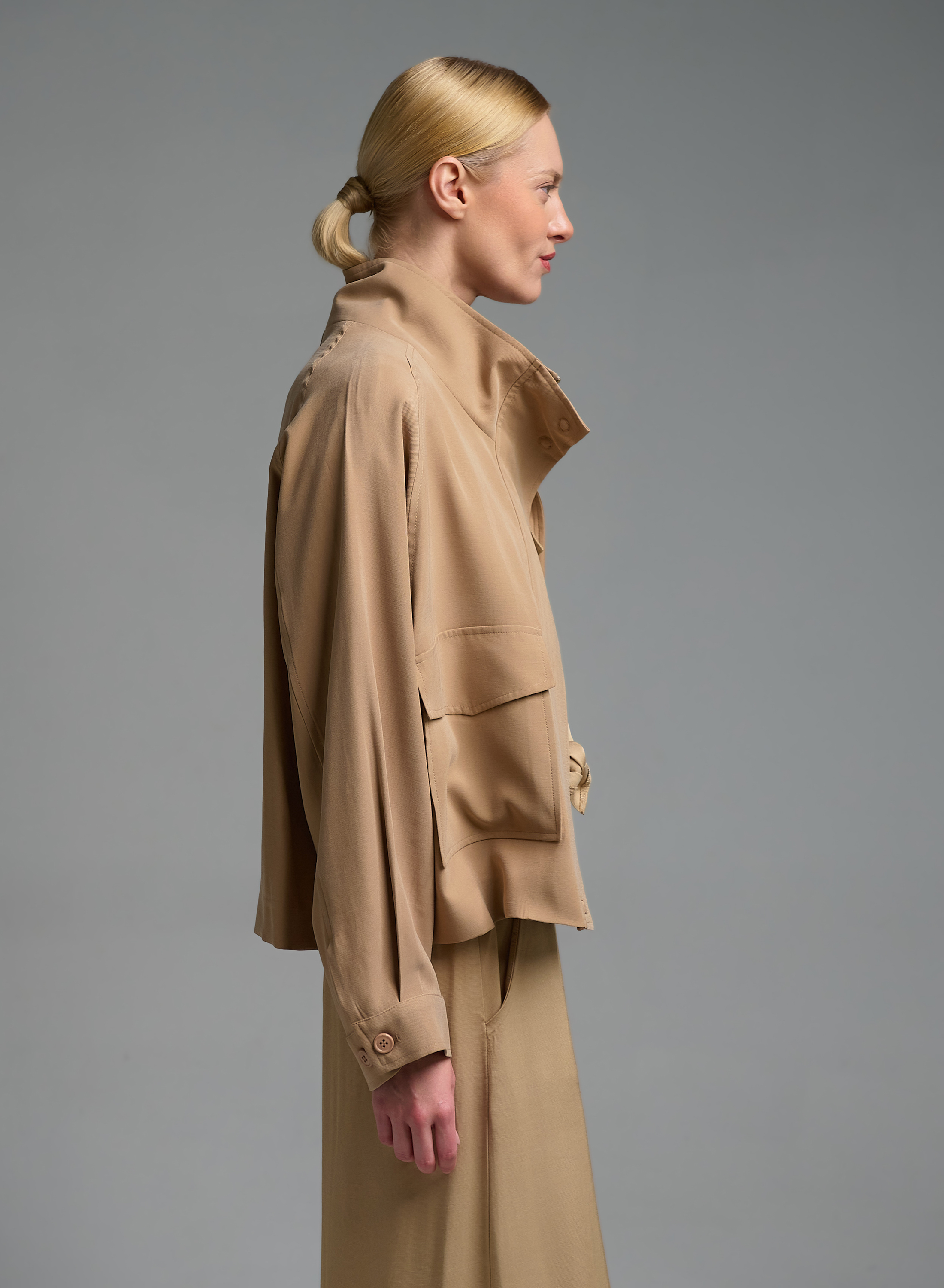 Μπεζ Μπουφάν με εξωτερικές τσέπες μπροστά Eco - 4