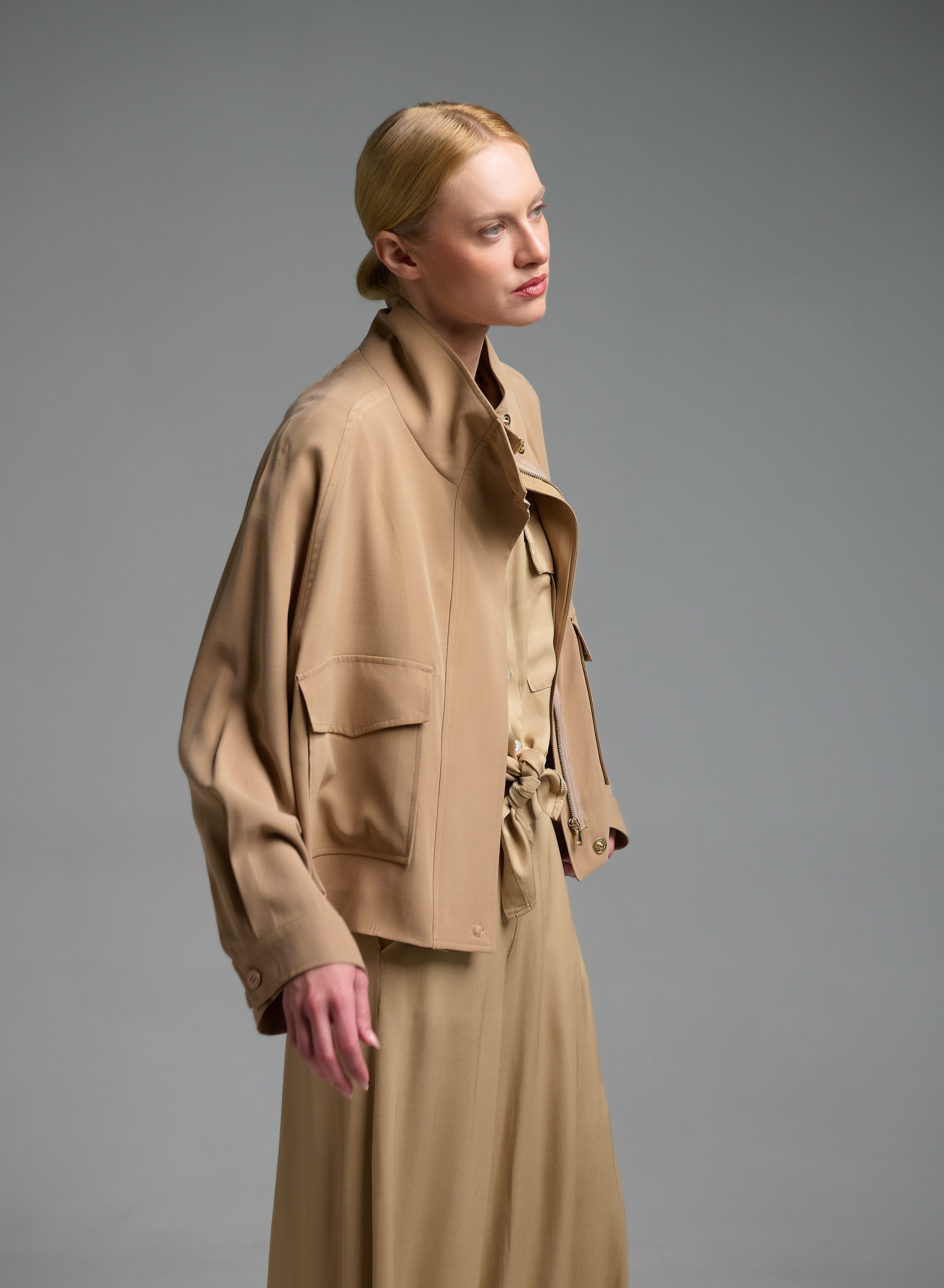 Μπεζ Μπουφάν με εξωτερικές τσέπες μπροστά Eco - 0