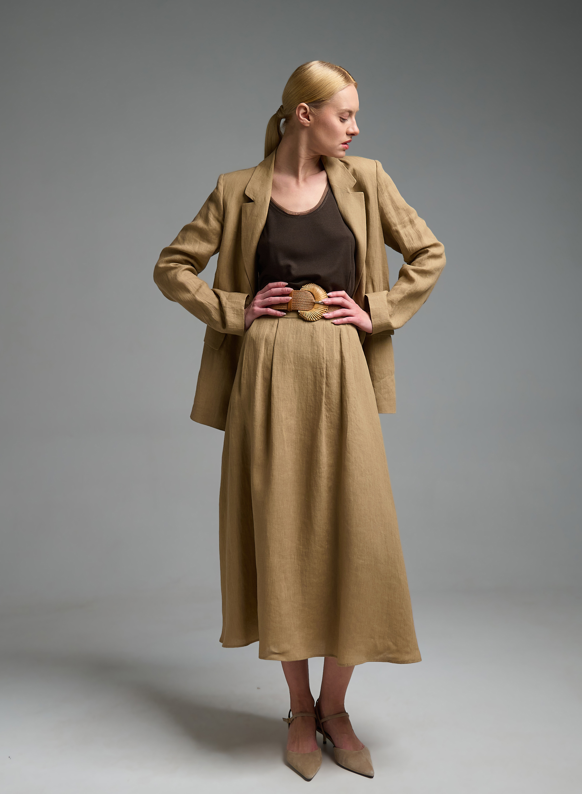 Κάμελ λινή Φούστα με πιέτες και με λάστιχο στη μέση πίσω Emme Marella - 0