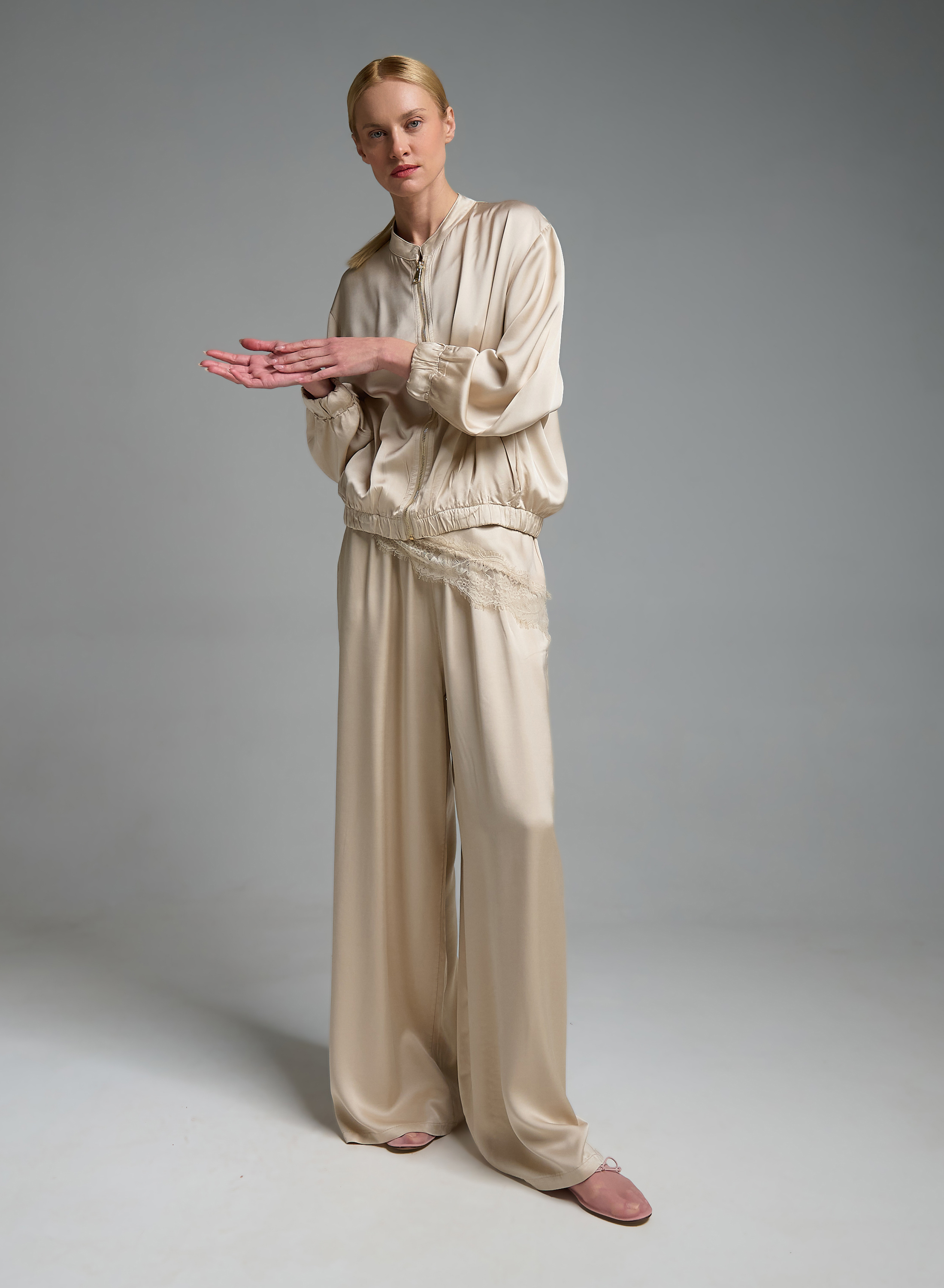 Εκρού silky touch Τοπ με τιράντες και με δαντέλα Valentina Milano - 6