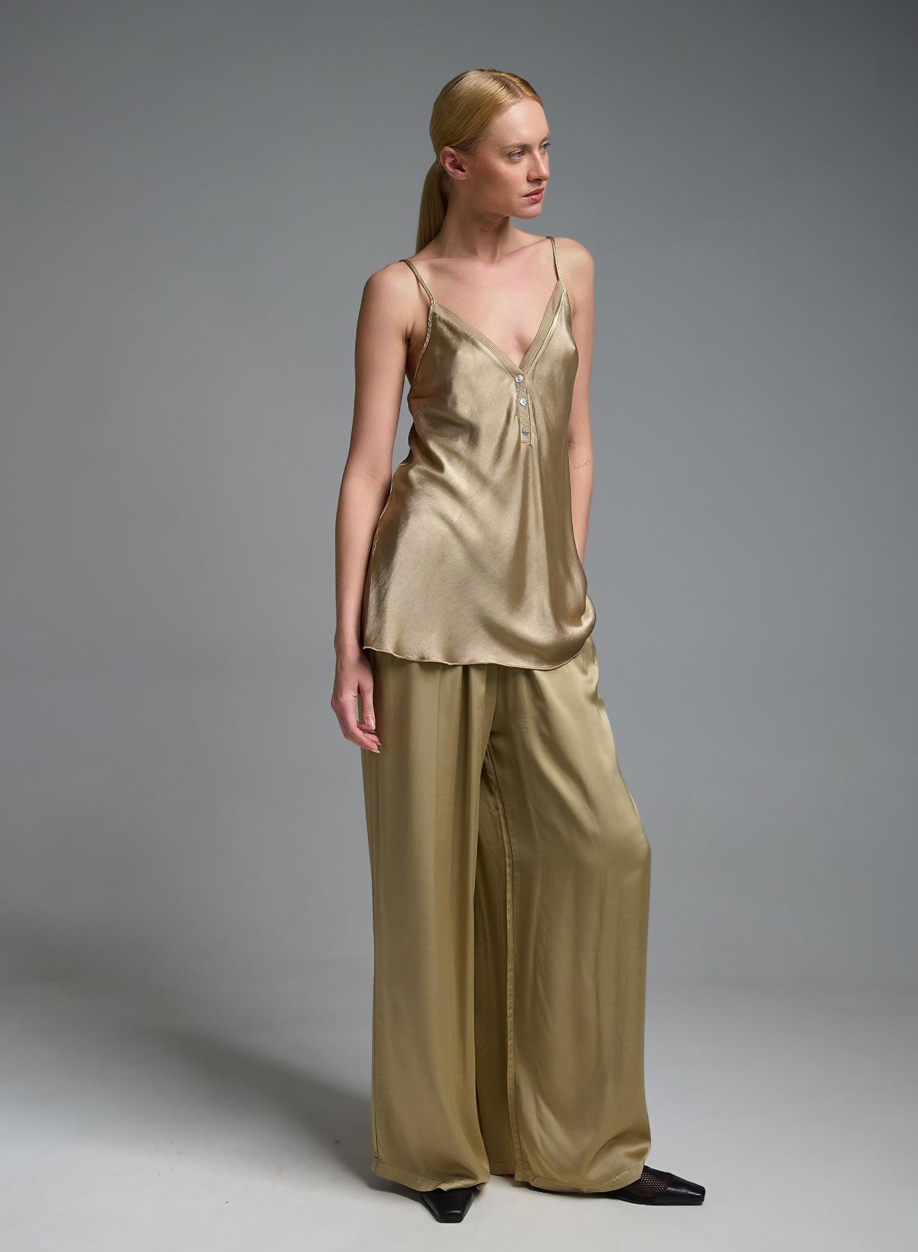 Μπεζ silky touch Τοπ με τιράντες και με V λαιμόκοψη με κουμπιά Valentina Milano - 2