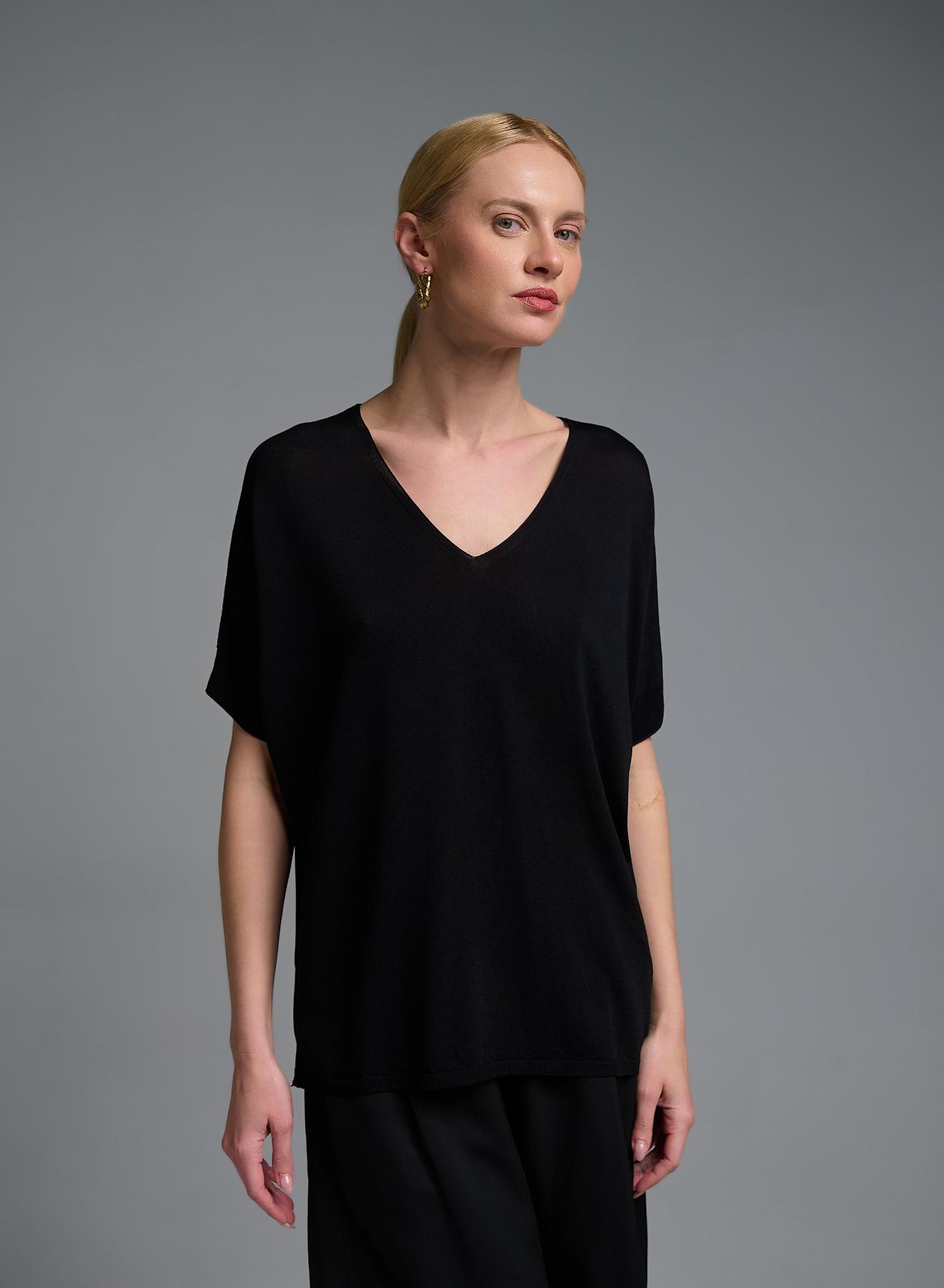 Μαύρη πλεκτή Μπλούζα με V λαιμόκοψη και με κοντά μανίκια Valentina Milano - 4