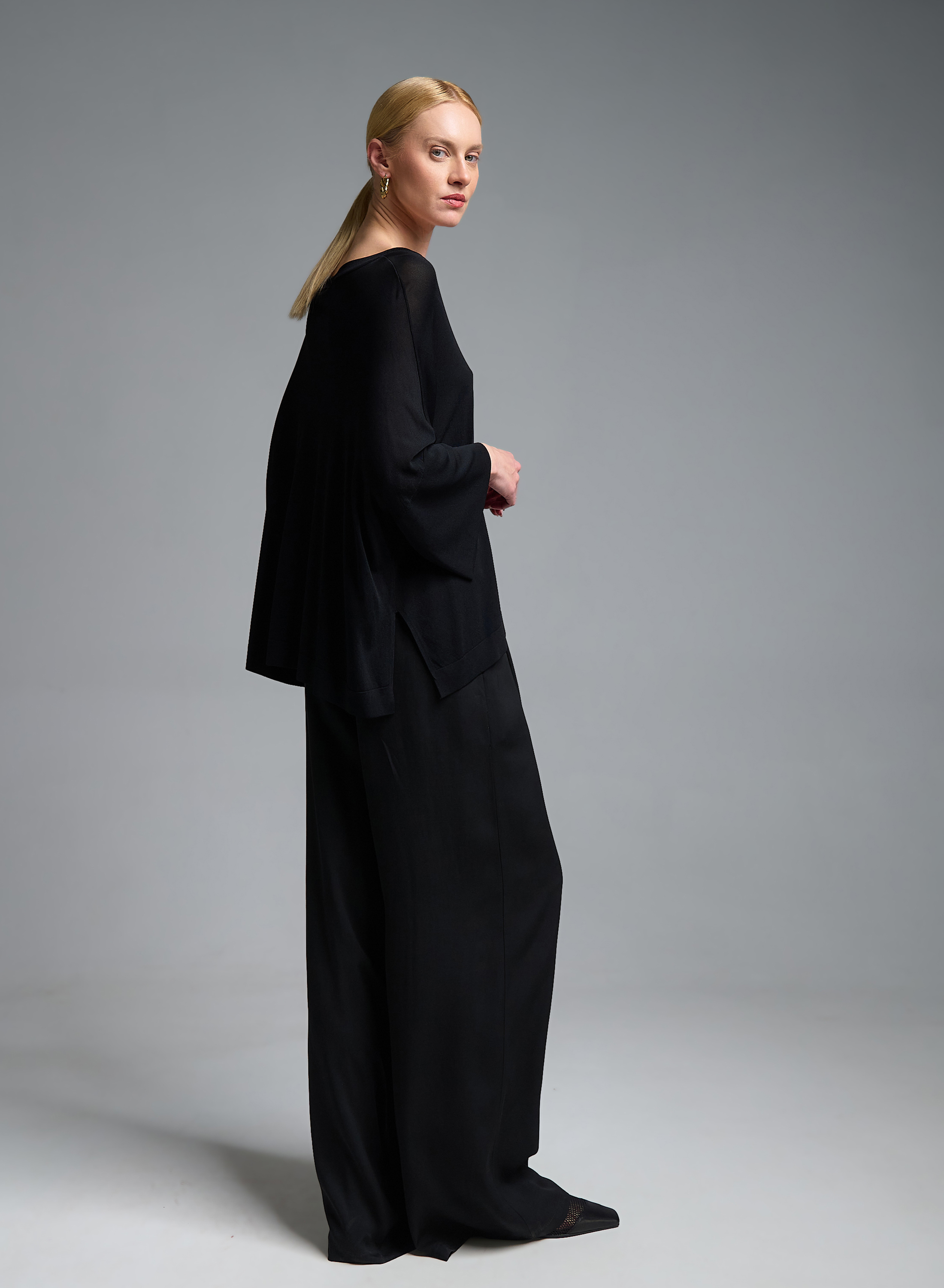 Μαύρη πλεκτή Μπλούζα με ανοίγματα στο πλάι και με τρία τέταρτα μανίκια Valentina Milano - 5