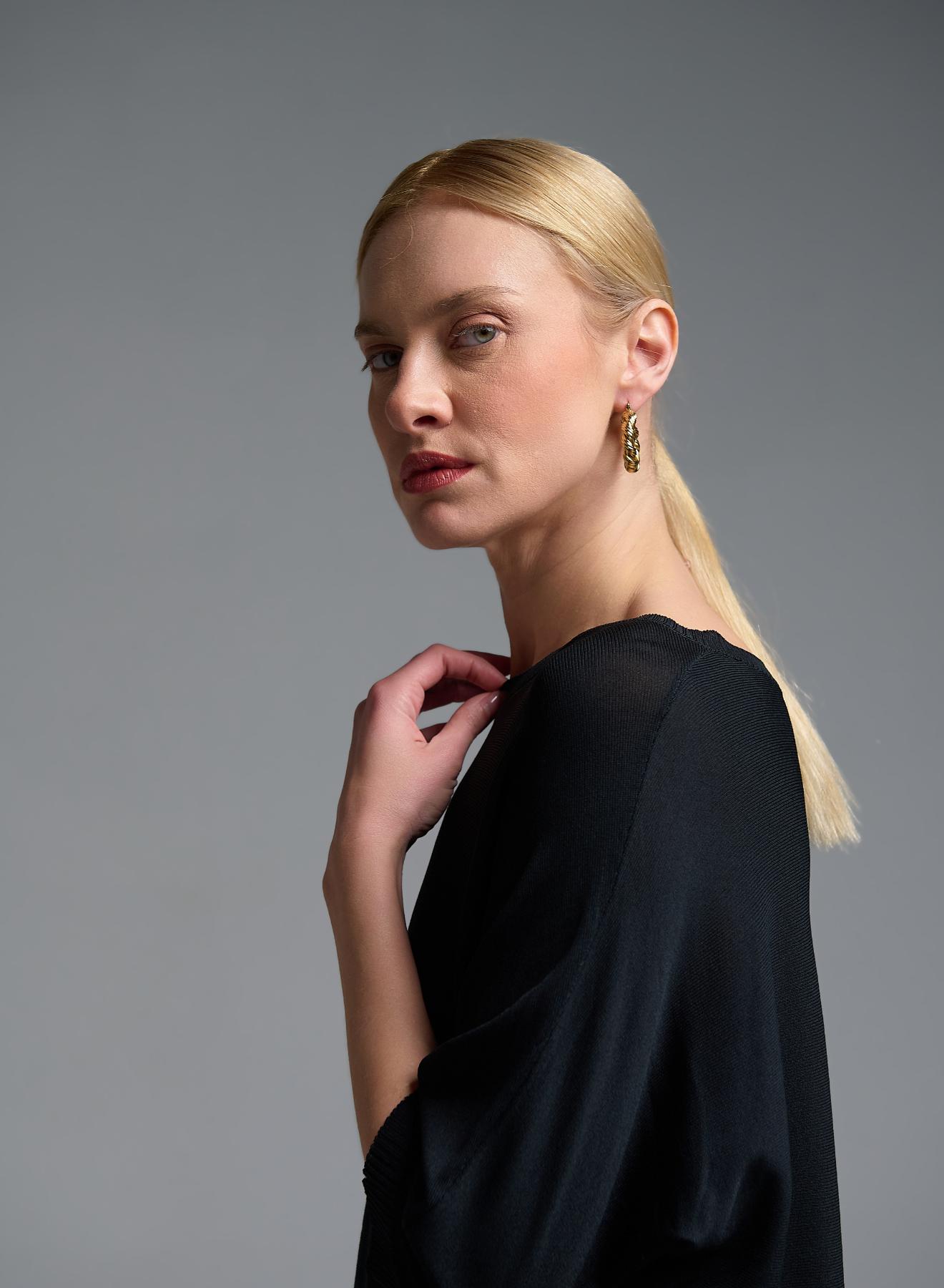 Μαύρη πλεκτή Μπλούζα με ανοίγματα στο πλάι και με κοντά μανίκια Valentina Milano - 4