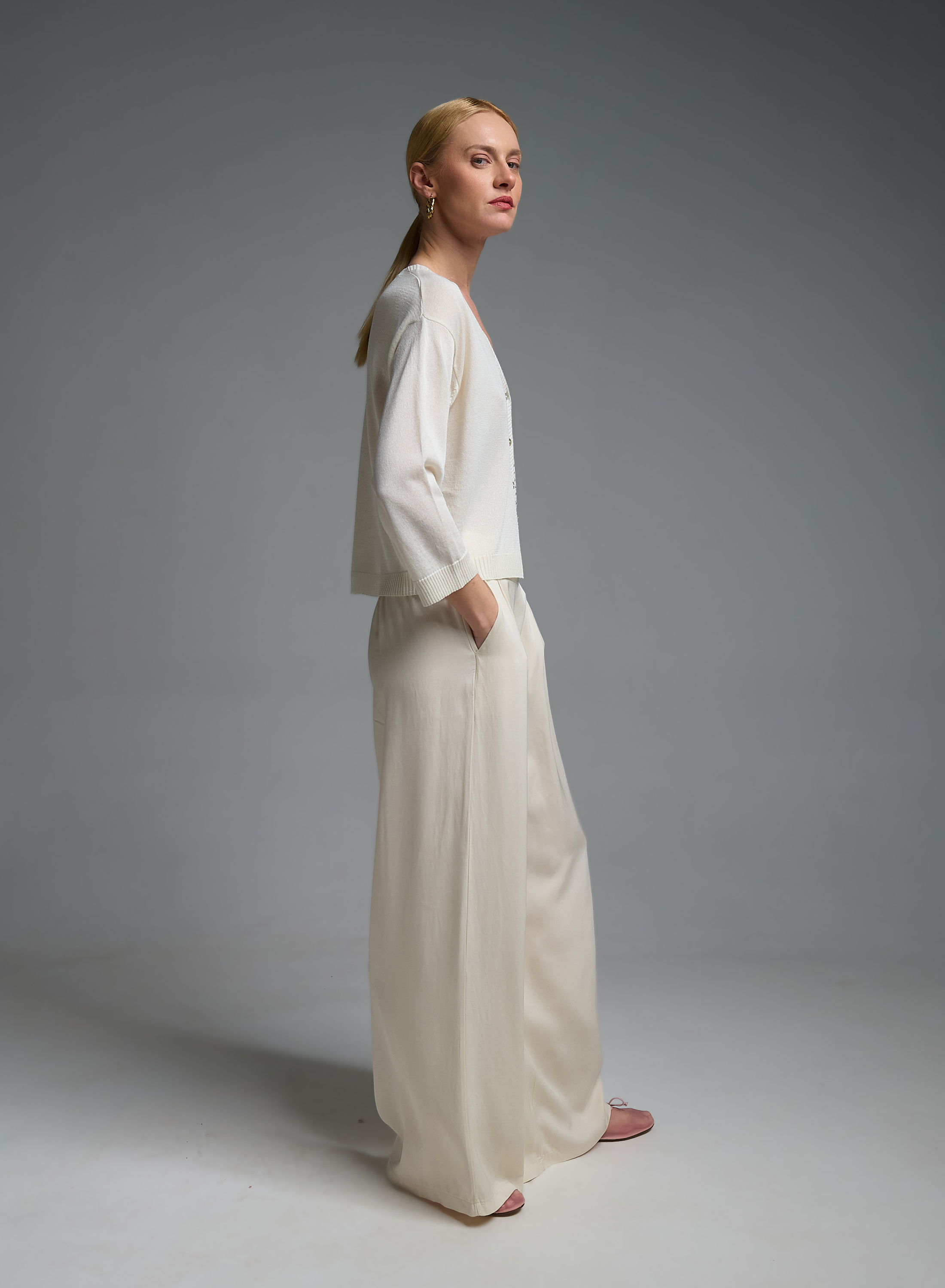 Ecru knitted Cardigan with V neckline with decorative crystals Eco - 1