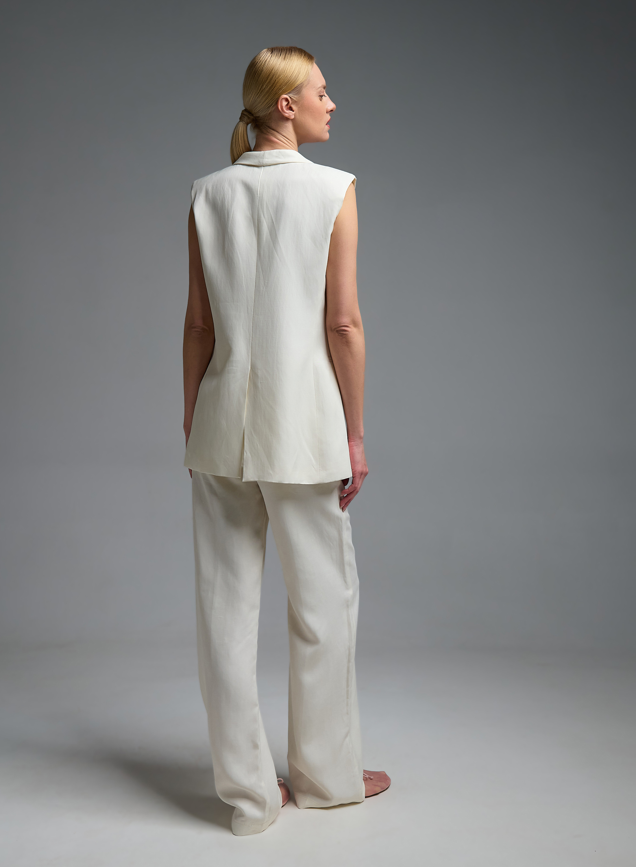 Εκρού μακρύ Γιλέκο με γιακά και με ένα κουμπί Vicolo - 4