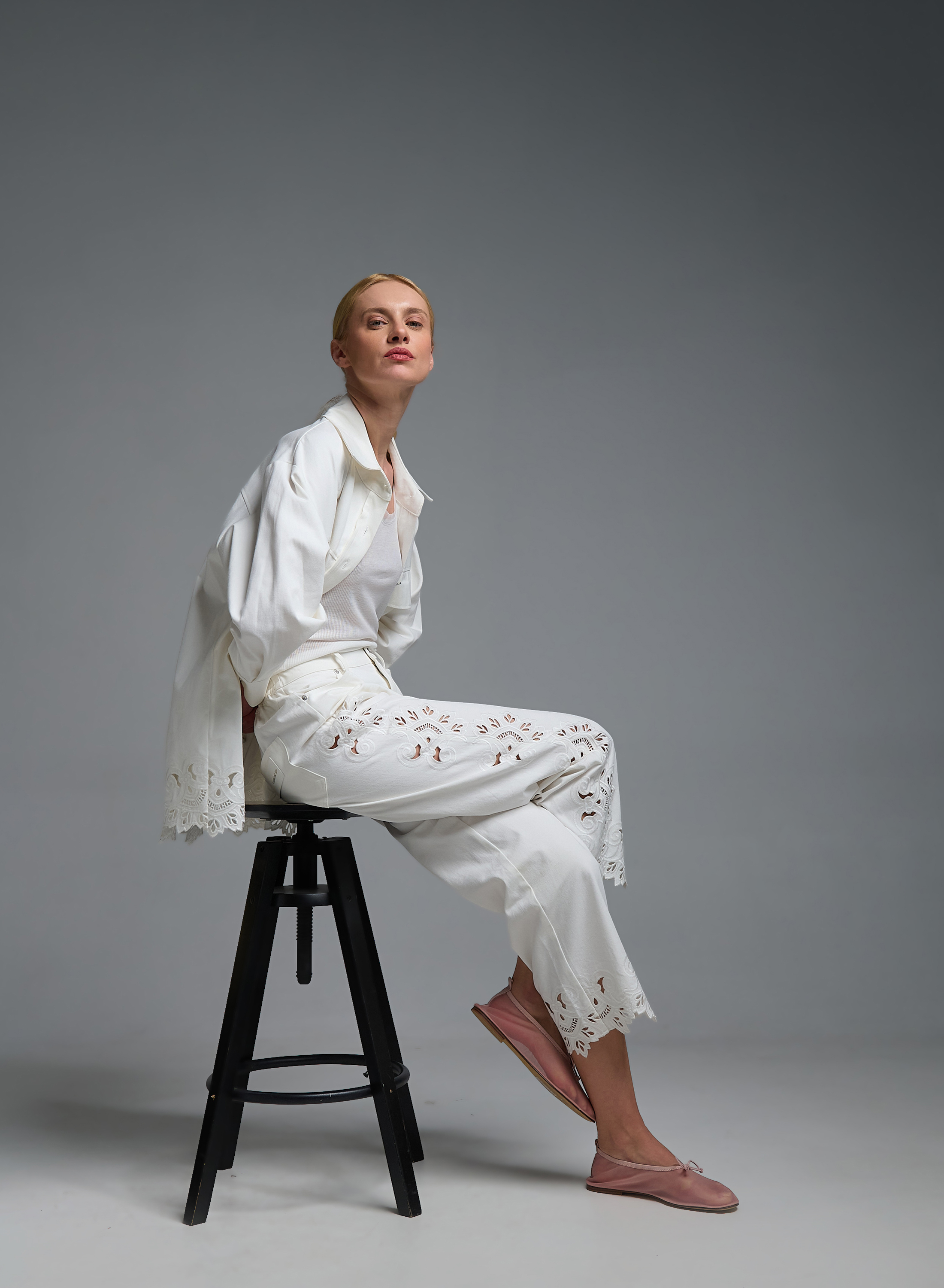 White Denim Jacket with embroidery cut Tensione In - 5