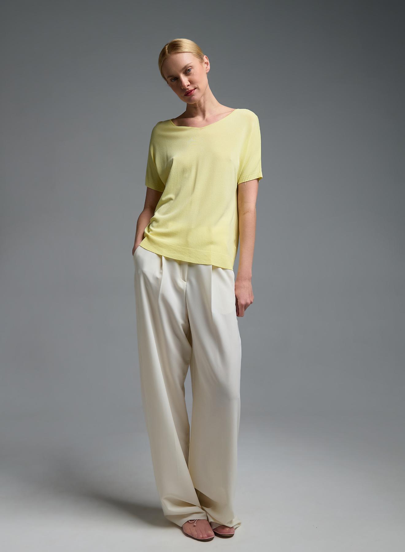 Κίτρινη πλεκτή Μπλούζα κοντά μανίκια και με V λαιμόκοψη Valentina Milano - 2