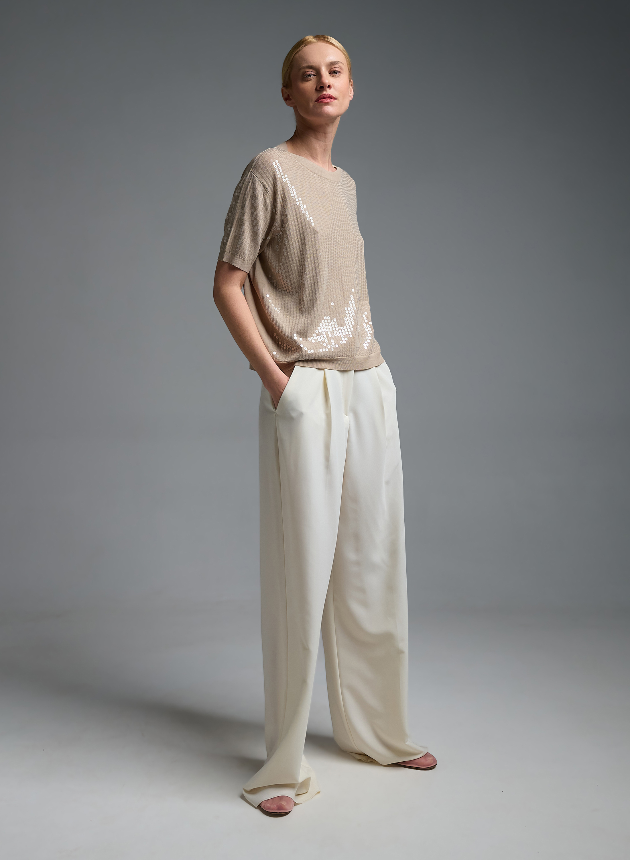 Μπεζ πλεκτή Μπλούζα με κοντά μανίκια και με παγιέτες Valentina Milano - 4