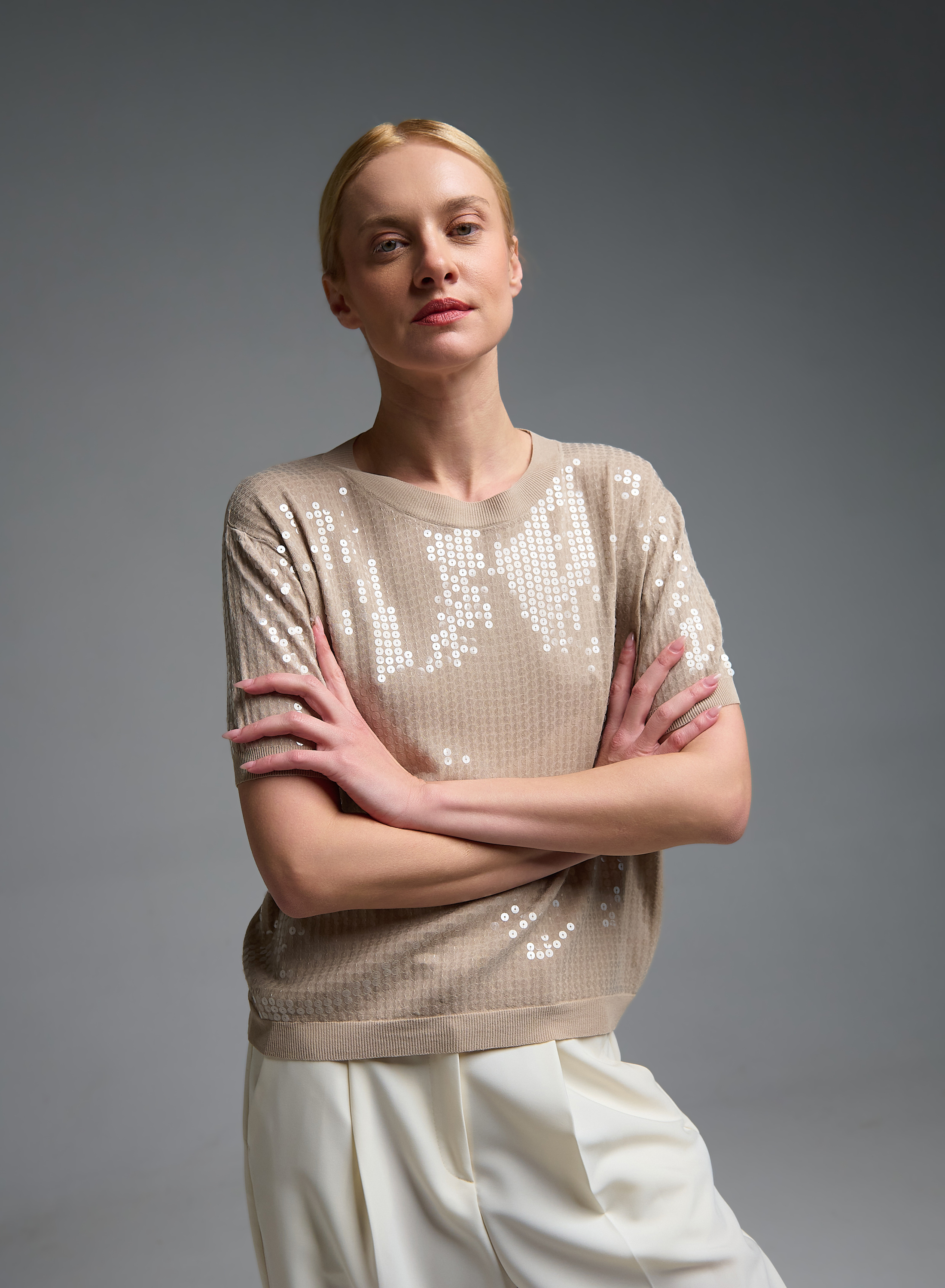 Μπεζ πλεκτή Μπλούζα με κοντά μανίκια και με παγιέτες Valentina Milano - 0