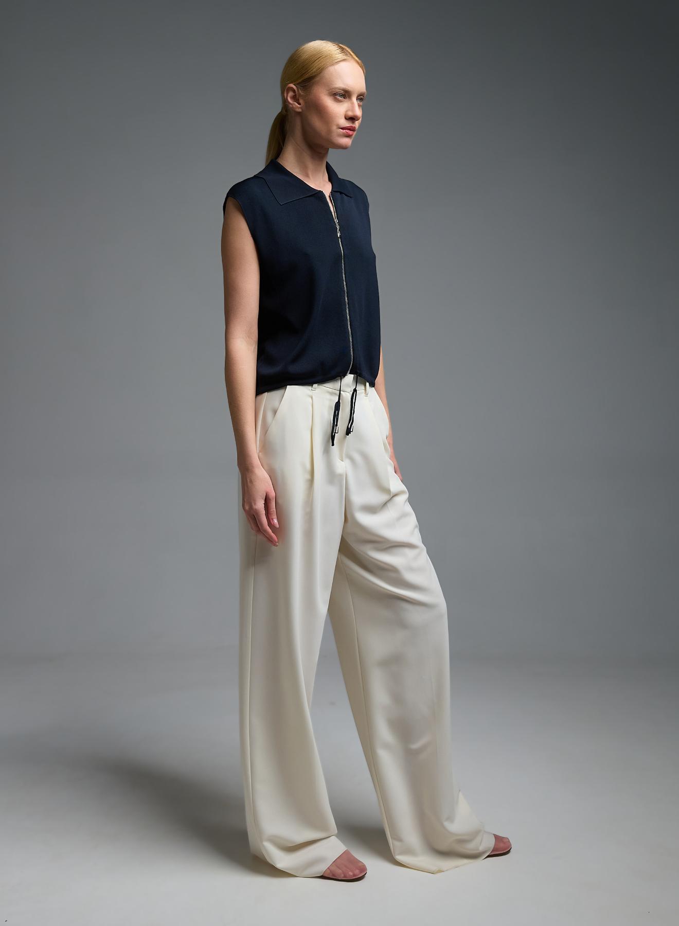 Μπλε αμάνικη πλεκτή Μπλούζα polo με φερμουάρ και με κορδόνι στο τελείωμα Valentina Milano - 2