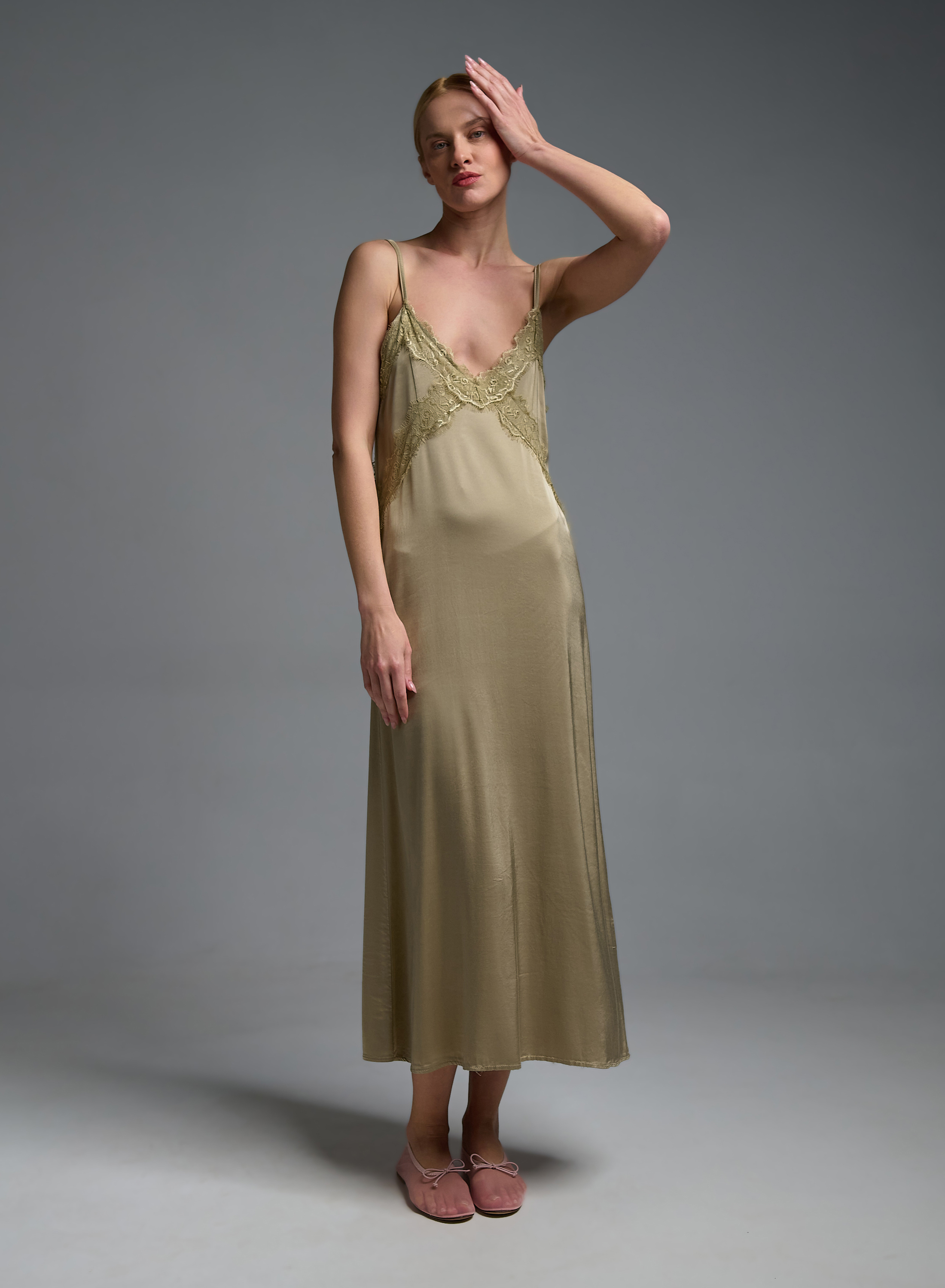 Golden silky touch Dress with straps and with lace details Valentina Milano - 0
